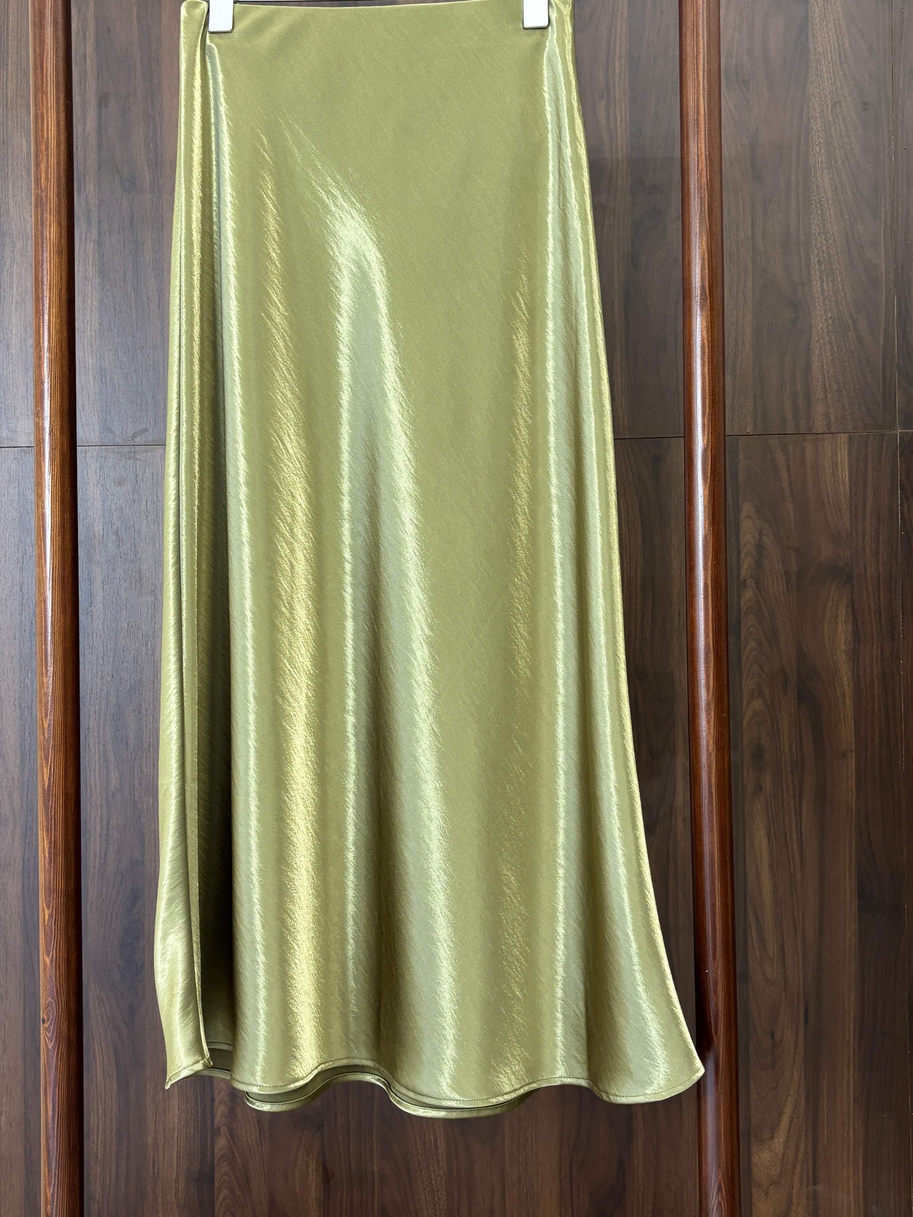 綠色醋酸半裙 Green Acetate Midi Skirt - Luxe Orienta CO., LIMITED