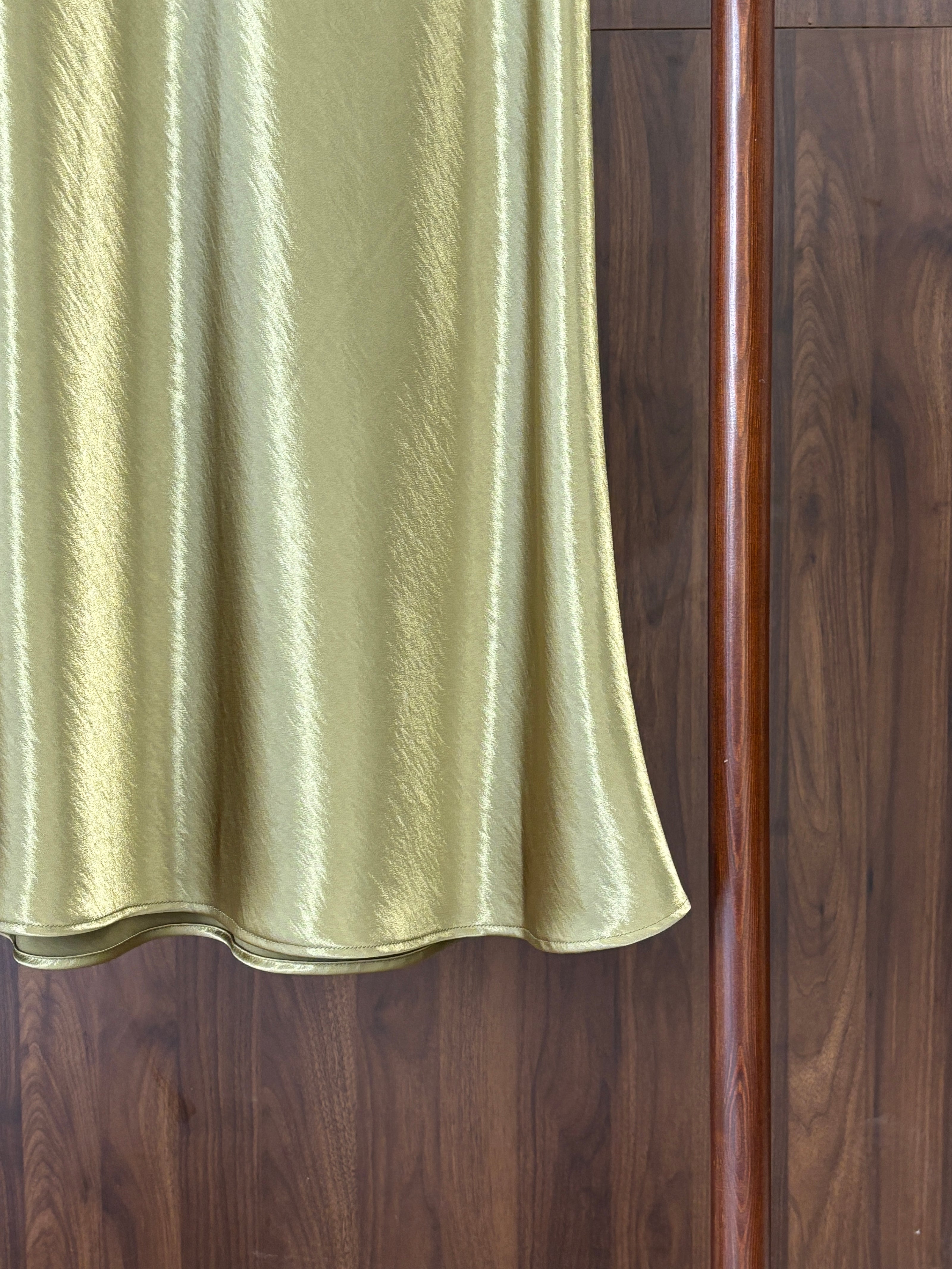 綠色醋酸半裙 Green Acetate Midi Skirt - Luxe Orienta CO., LIMITED