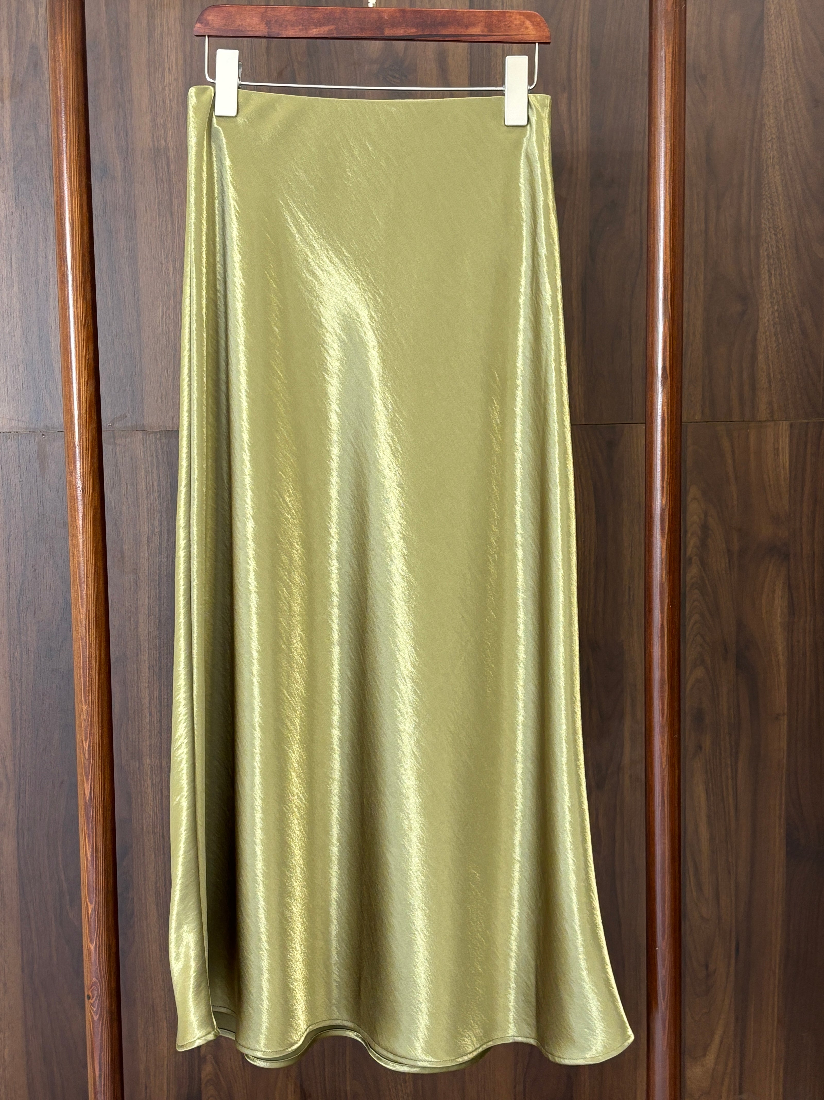 綠色醋酸半裙 Green Acetate Midi Skirt - Luxe Orienta CO., LIMITED