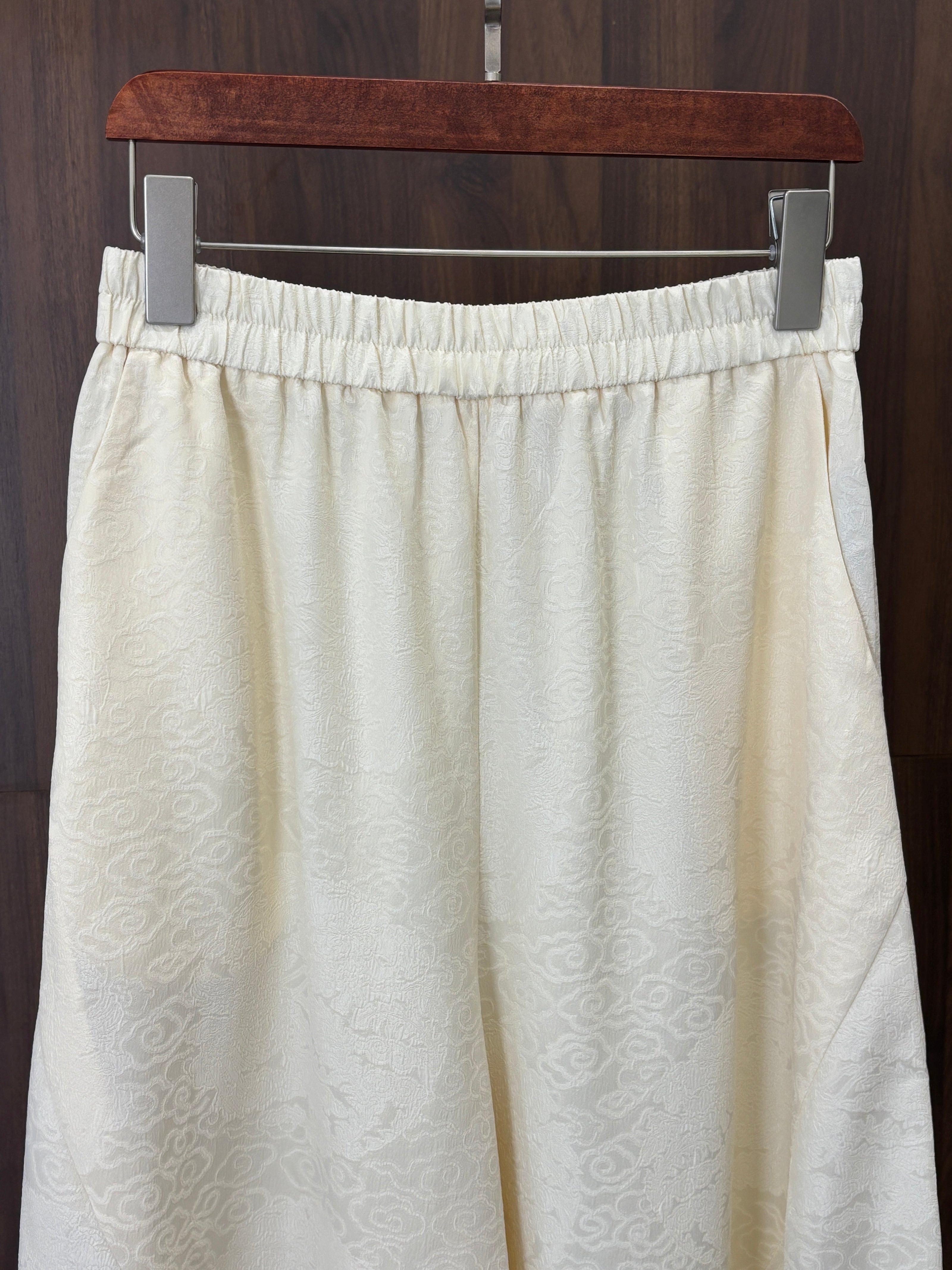 白色醋酸褲 White Acetate Pants - Luxe Orienta CO., LIMITED