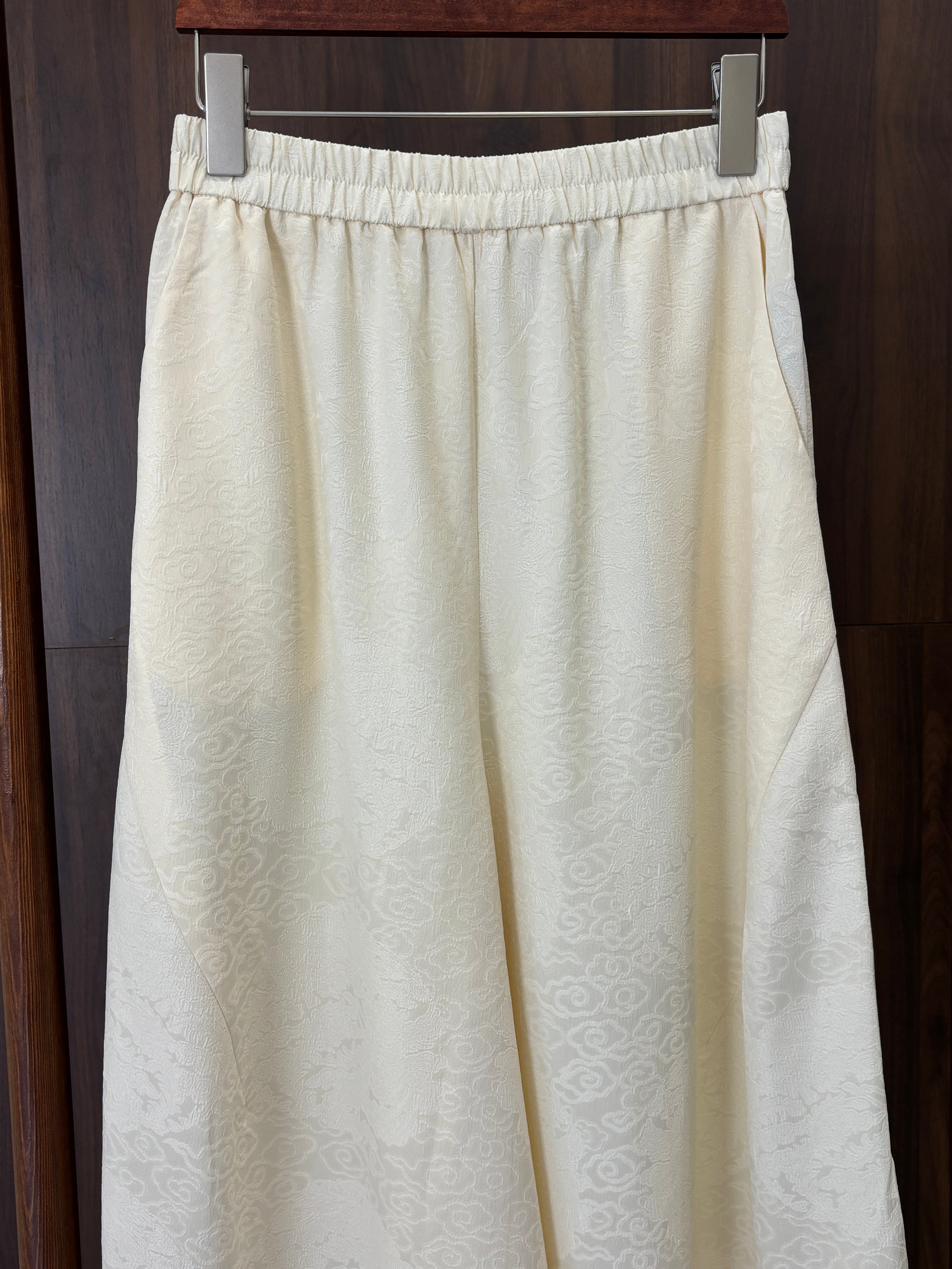 白色醋酸褲 White Acetate Pants - Luxe Orienta CO., LIMITED