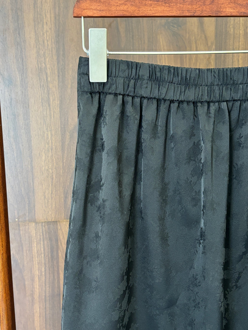 黑色真絲加人絲半裙 Black Silk Blend Midi Skirt - Luxe Orienta CO., LIMITED