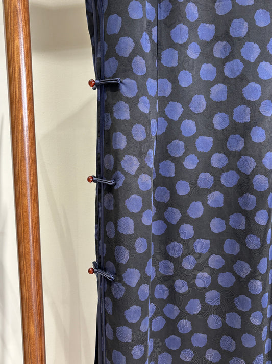 Deep Blue Xiangyunsha Qipao