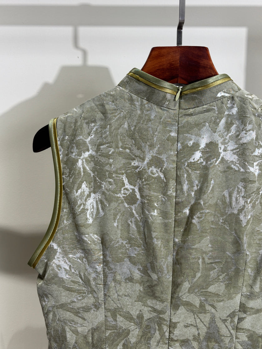 綠色無袖旗袍 Green Sleeveless Qipao - Luxe Orienta CO., LIMITED