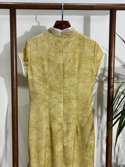黃色旗袍 Yellow Qipao - Luxe Orienta CO., LIMITED