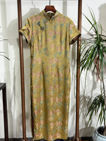 香雲紗旗袍 Xiangyunsha Qipao - Luxe Orienta CO., LIMITED