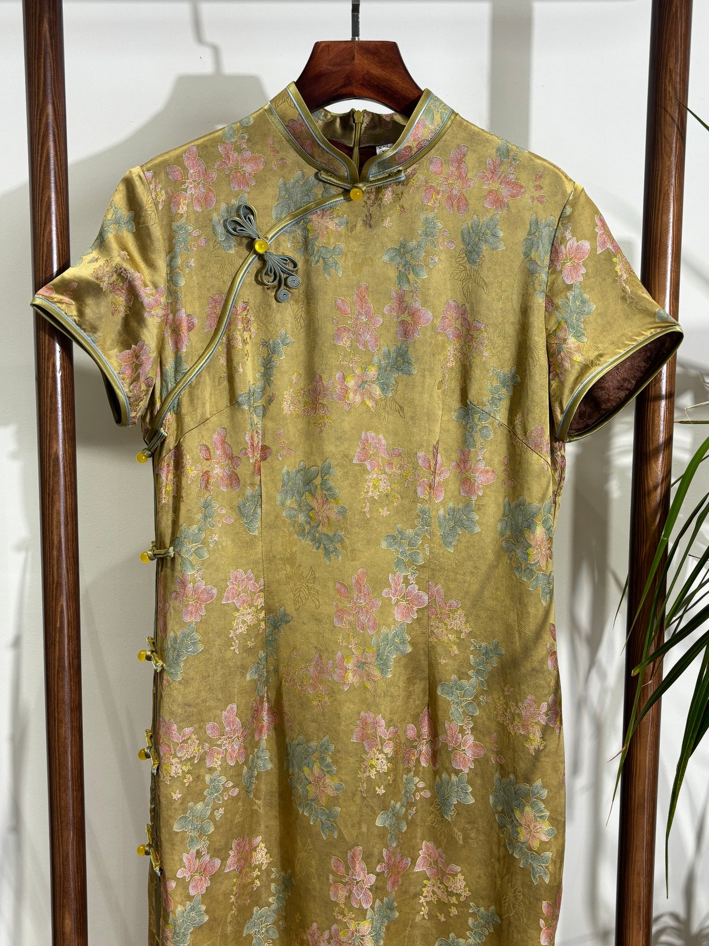 香雲紗旗袍 Xiangyunsha Qipao - Luxe Orienta CO., LIMITED