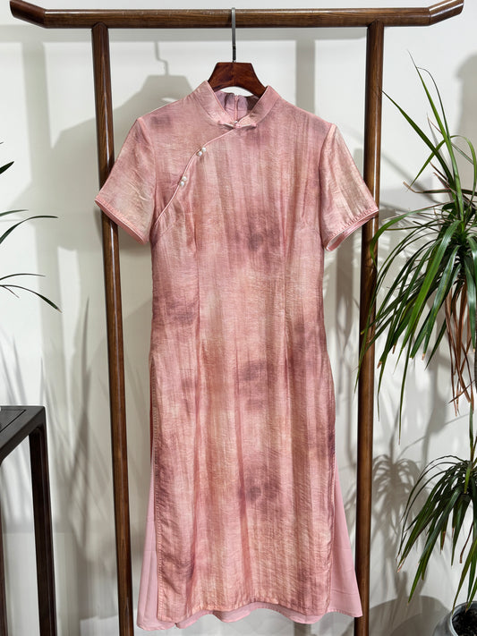 粉色短款旗袍 Pink Short Qipao - Luxe Orienta CO., LIMITED