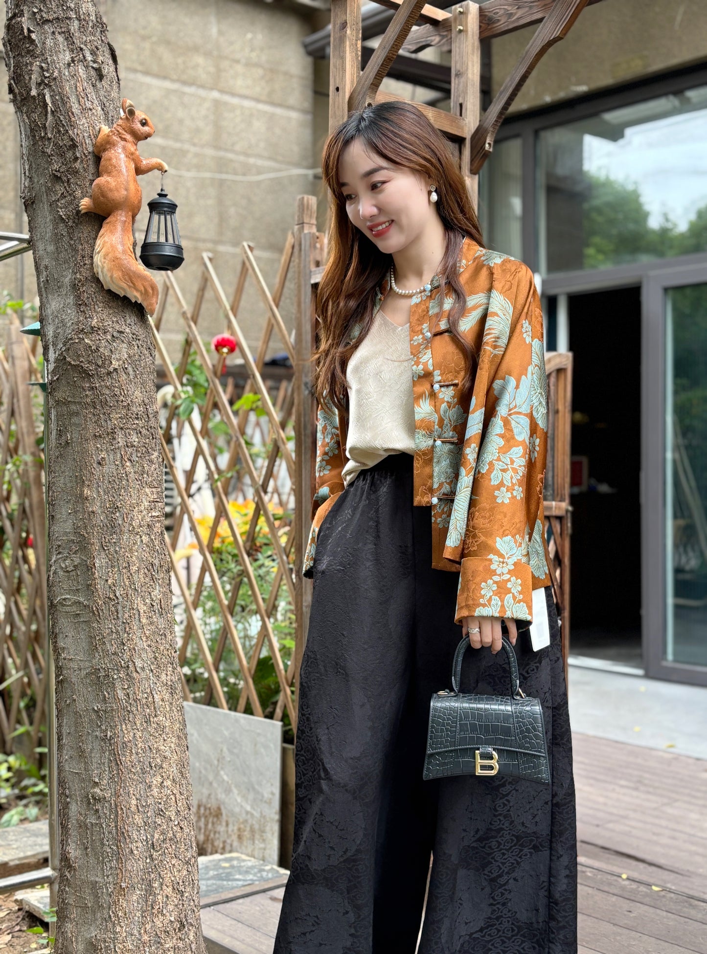 Brown Viscose Xiangyunsha Silk "Flying Phoenix" Jacket – Heritage-Inspired Elegance by LUXE ORIENTA - Luxe Orienta CO., LIMITED