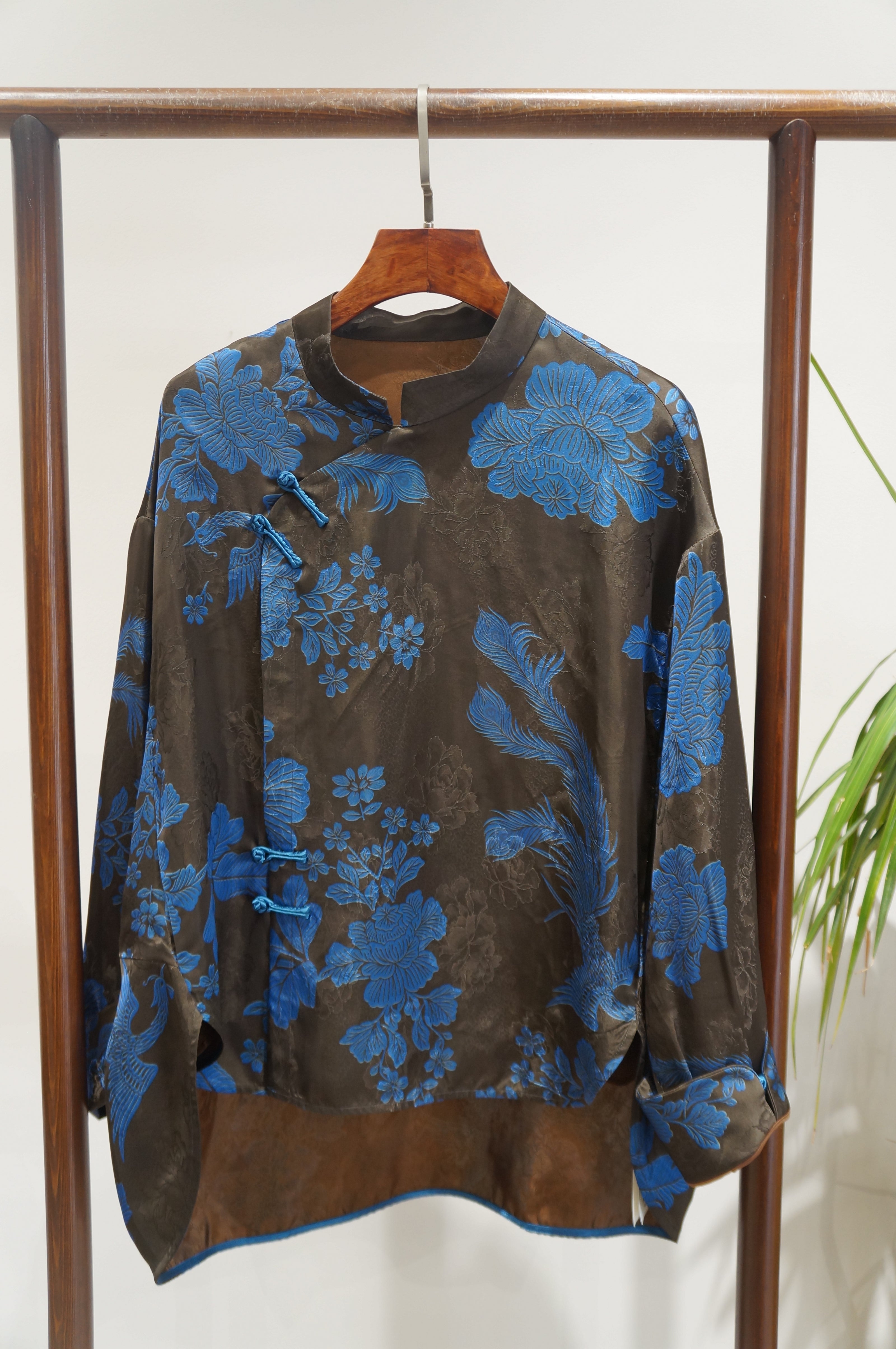 Blue Phoenix Xiangyunsha Blouse | Grace in Motion - Luxe Orienta CO., LIMITED