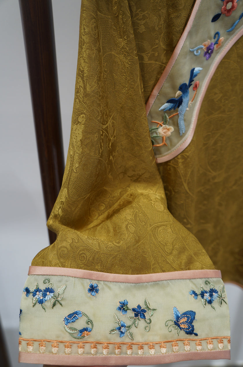 Yellow Mulberry Silk Xiangyunsha Blouse | Timeless Chinese Luxury - Luxe Orienta CO., LIMITED