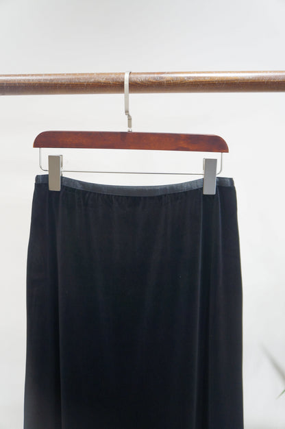 Black Velvet Midi Skirt | Elegant Modern Chinese Style