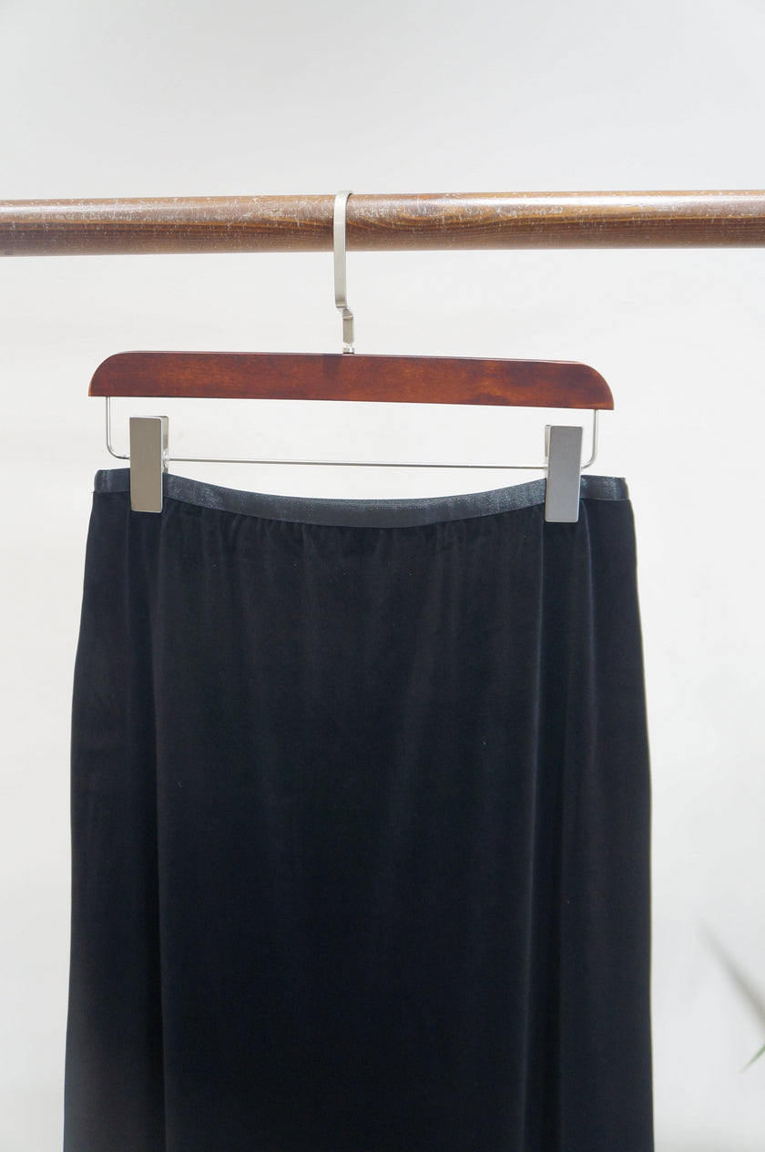 Black Velvet Midi Skirt | Elegant Modern Chinese Style - Luxe Orienta CO., LIMITED