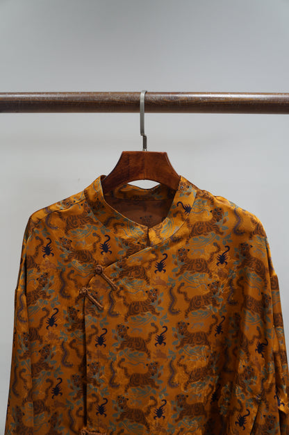 Brown Tiger & Five Poisons Xiangyunsha Blouse | Bold Chinese Heritage