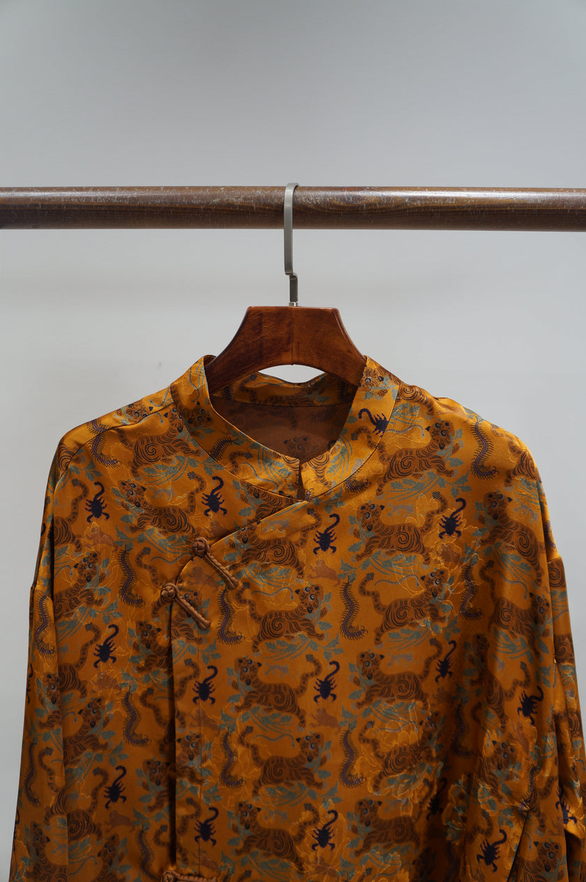 Brown Tiger & Five Poisons Xiangyunsha Blouse | Bold Chinese Heritage - Luxe Orienta CO., LIMITED