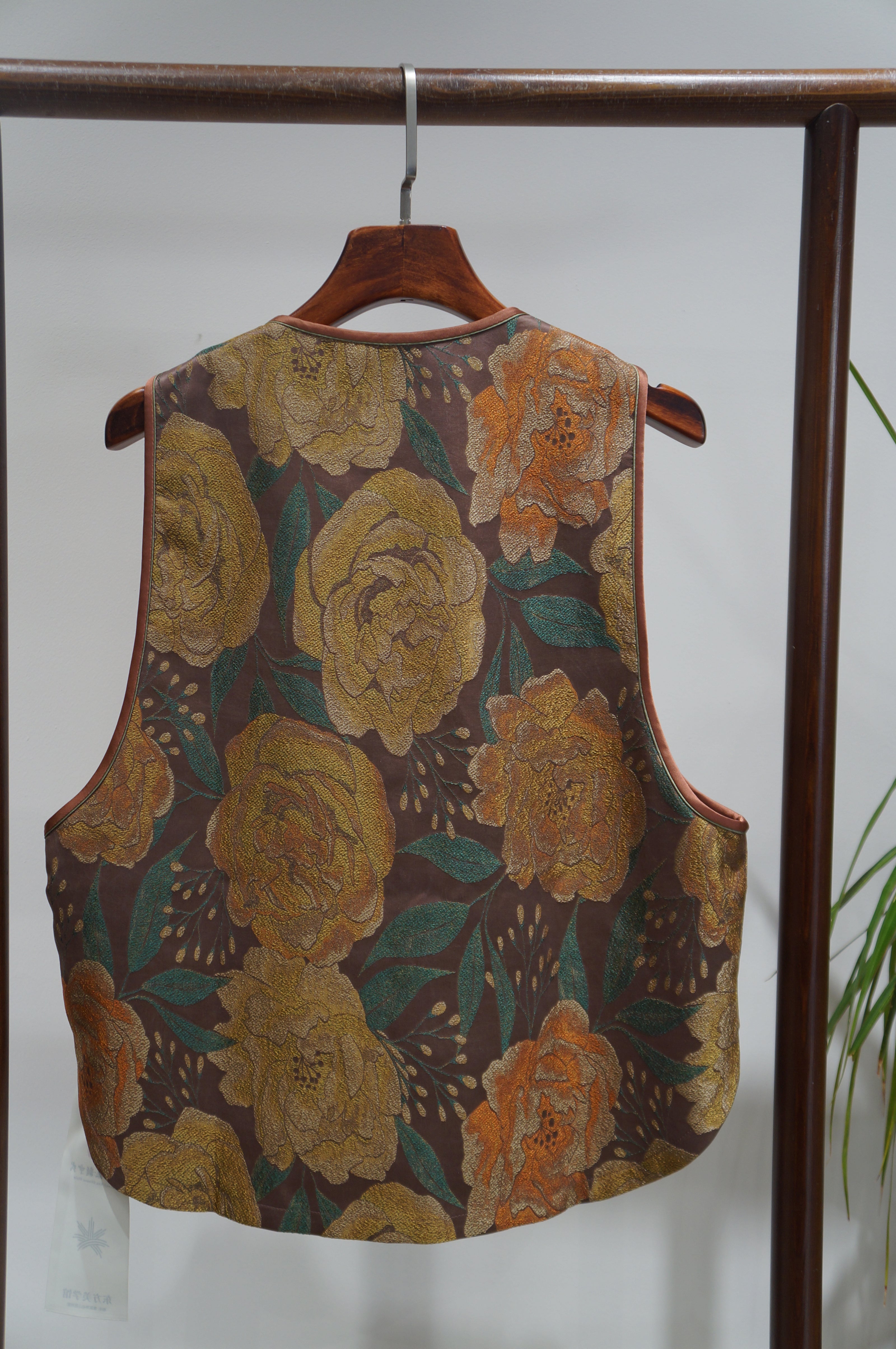 Brown Mulberry Silk Song Brocade Vest | Modern Chinese Heritage - Luxe Orienta CO., LIMITED