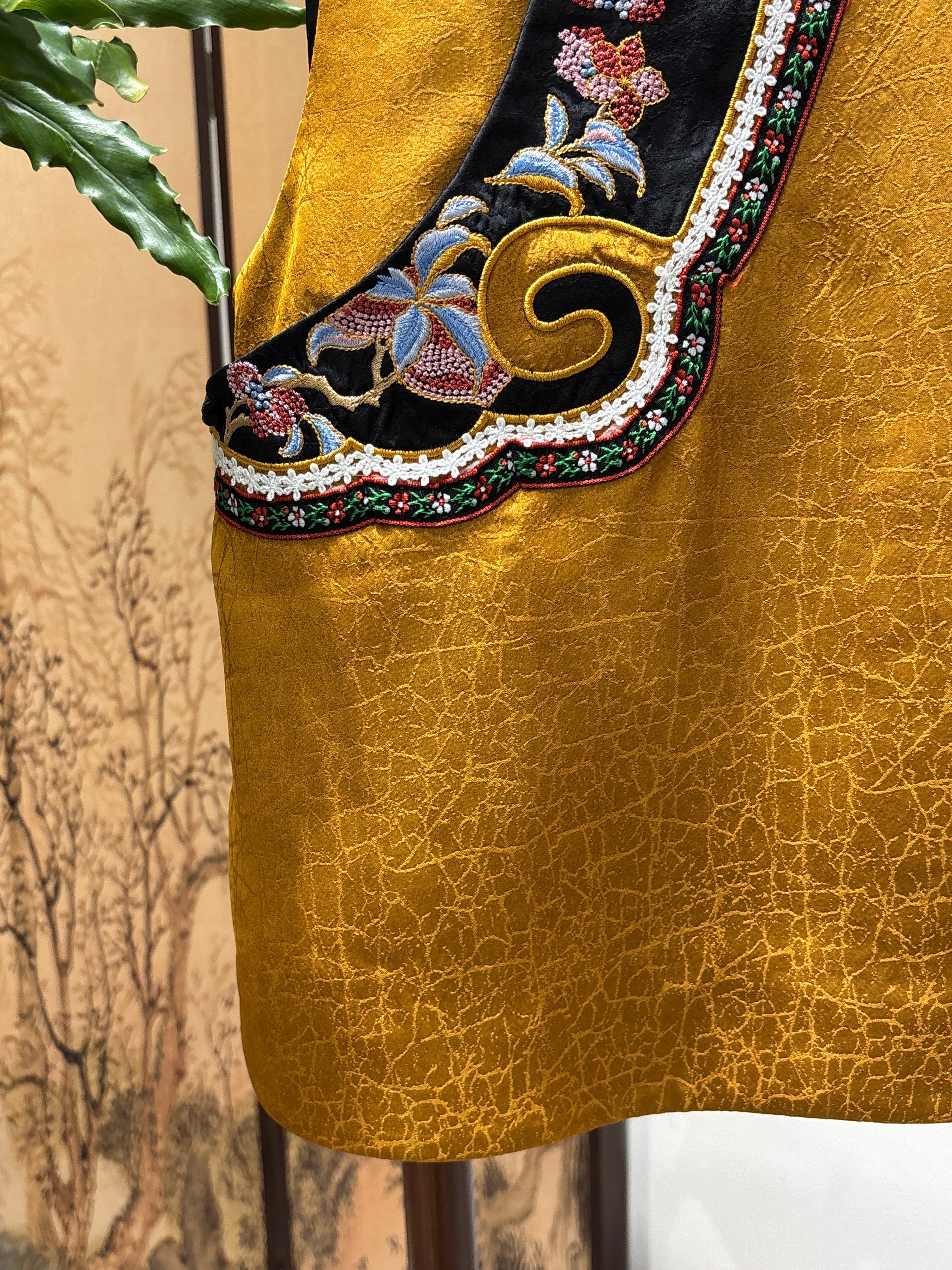 Yellow Embroidered Vest | Luxe Orienta Modern Chinese Fashion - Luxe Orienta CO., LIMITED