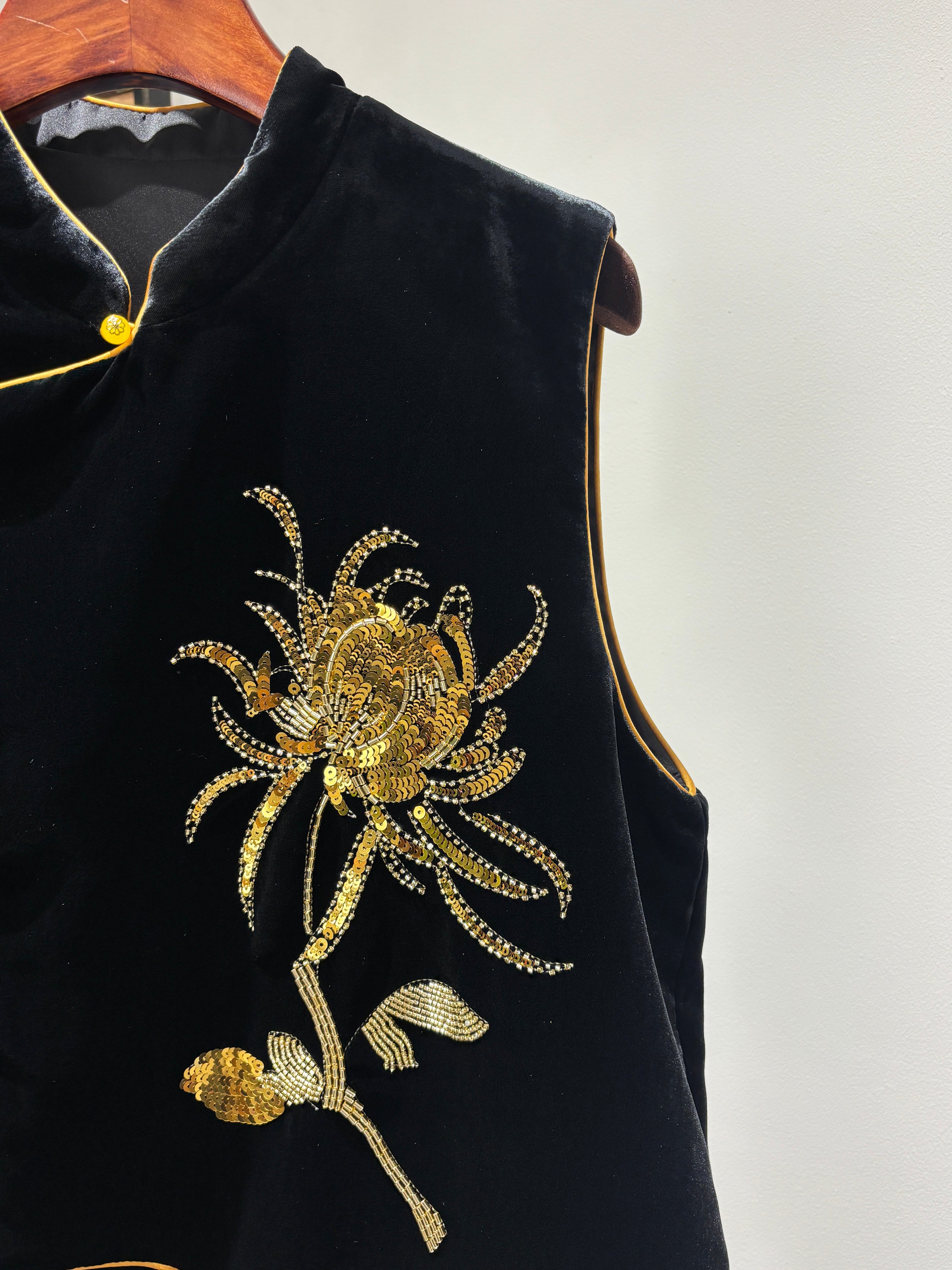 Black Velvet Sequin Vest | Luxe Orienta Modern Chinese Fashion - Luxe Orienta CO., LIMITED
