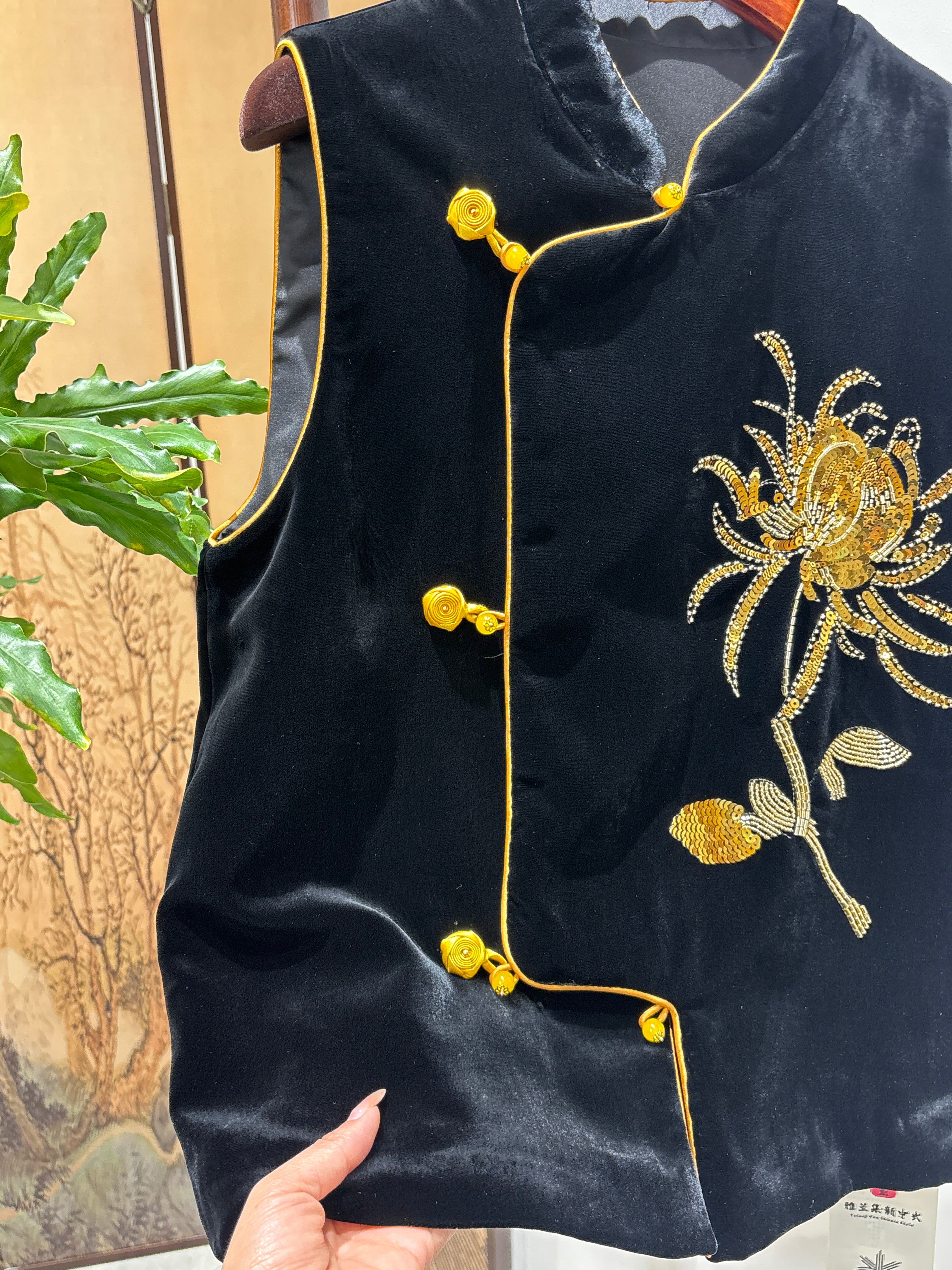 Black Velvet Sequin Vest | Luxe Orienta Modern Chinese Fashion - Luxe Orienta CO., LIMITED