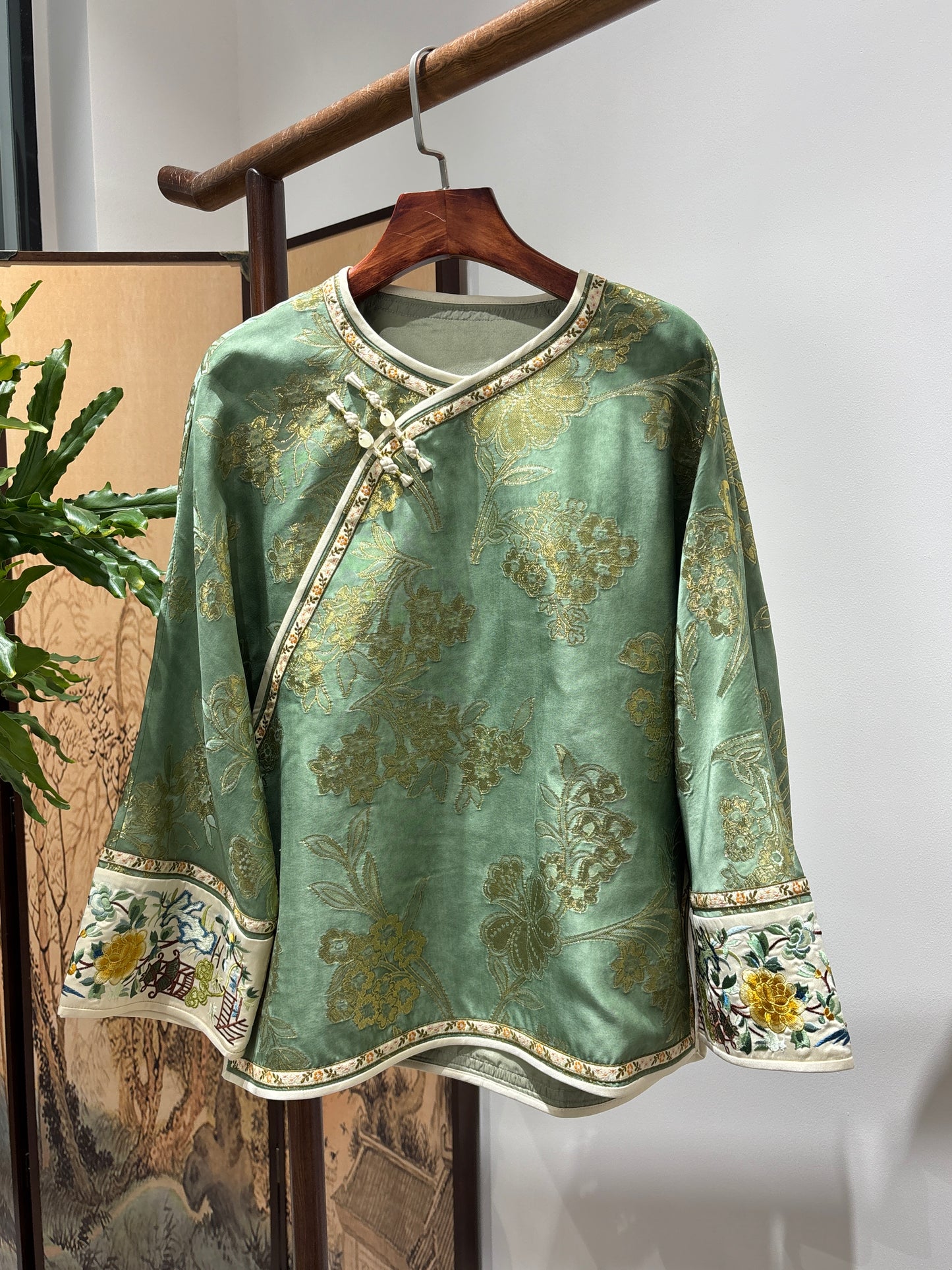 Green Silk Embroidered Style Blouse | Luxe Orienta Modern Chinese Fashion