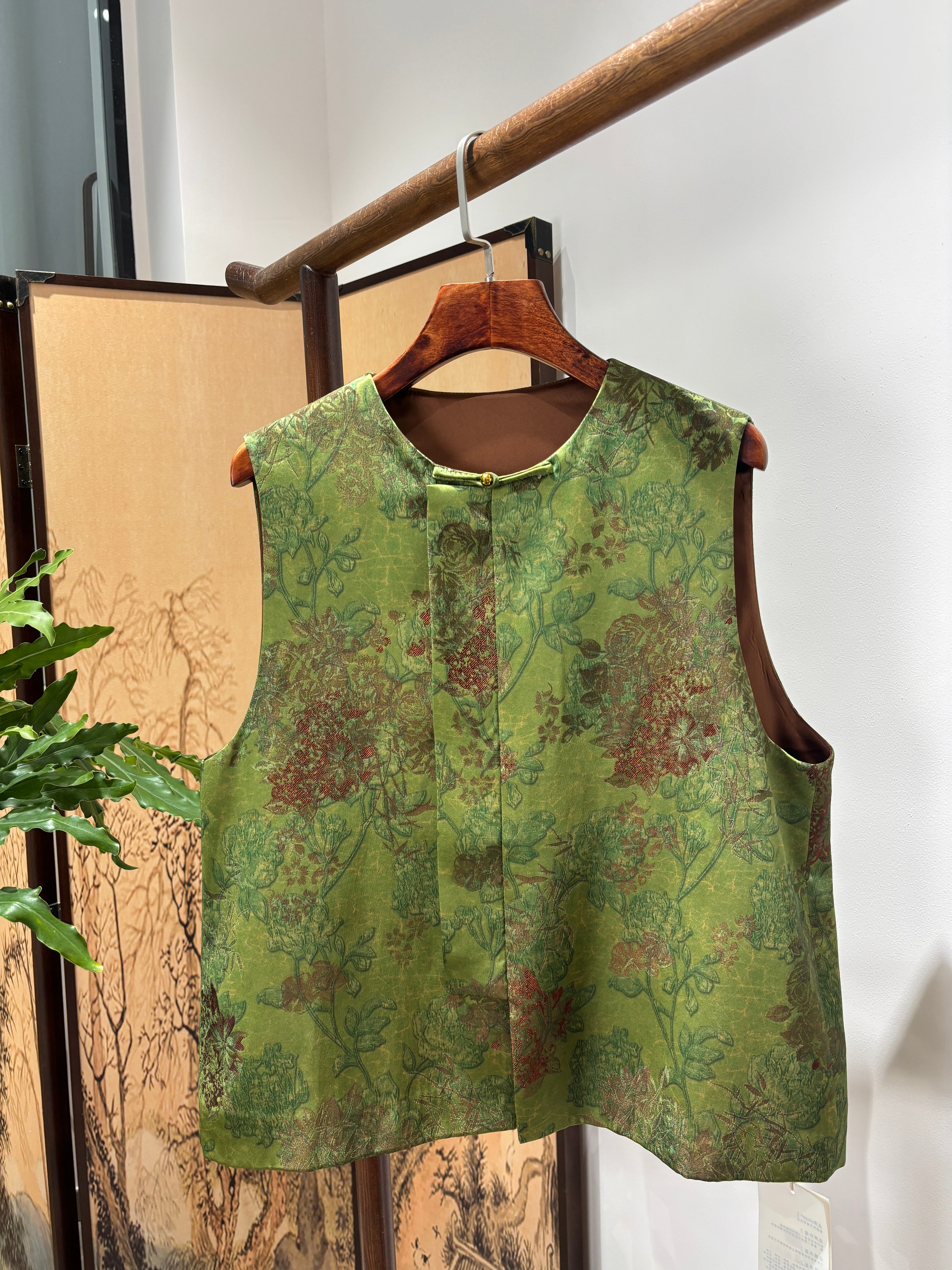 Green Rayon Jacquard Vest | Luxe Orienta Modern Chinese Luxury Vest - Luxe Orienta CO., LIMITED