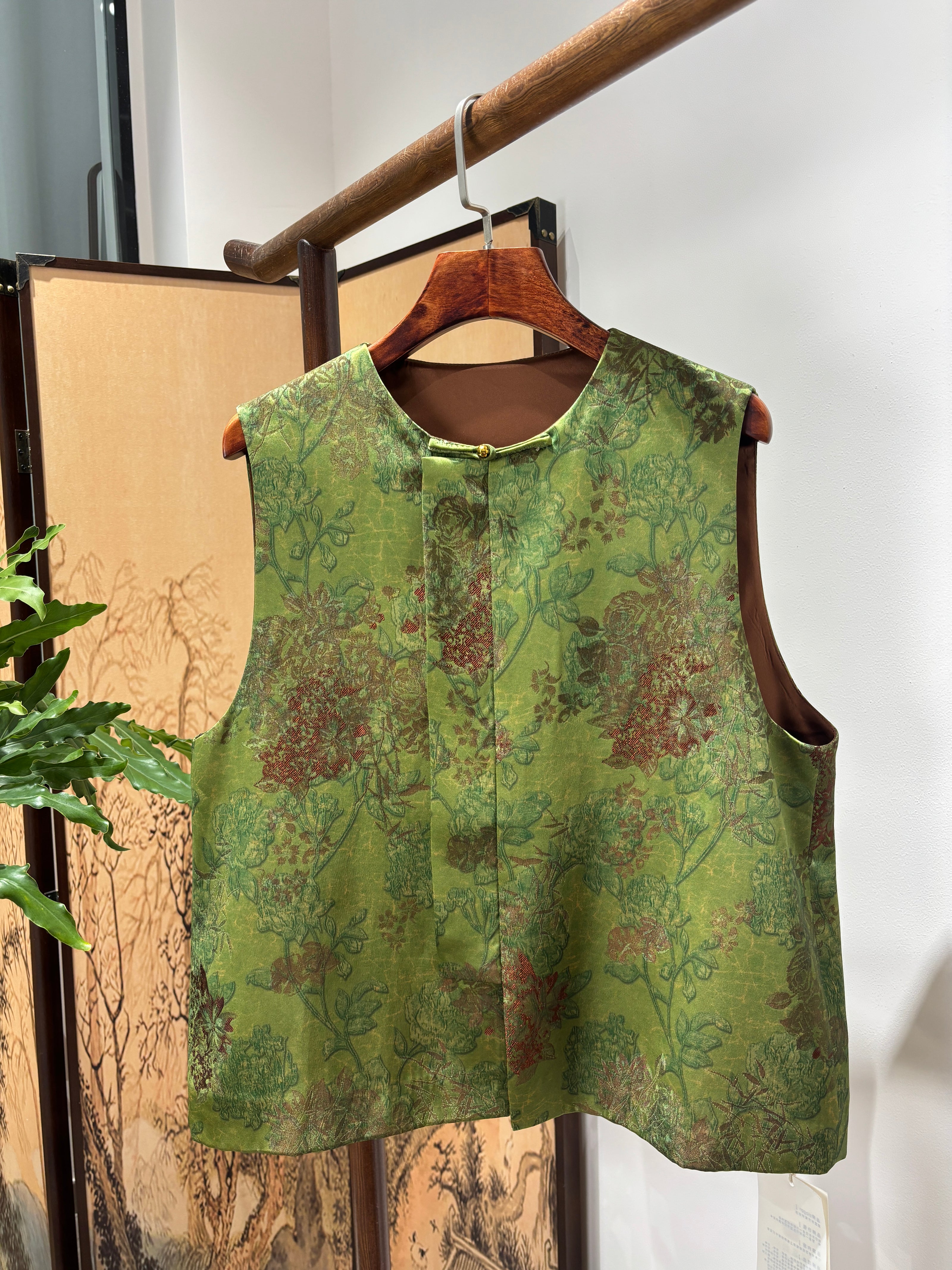 Green Rayon Jacquard Vest | Luxe Orienta Modern Chinese Luxury Vest - Luxe Orienta CO., LIMITED