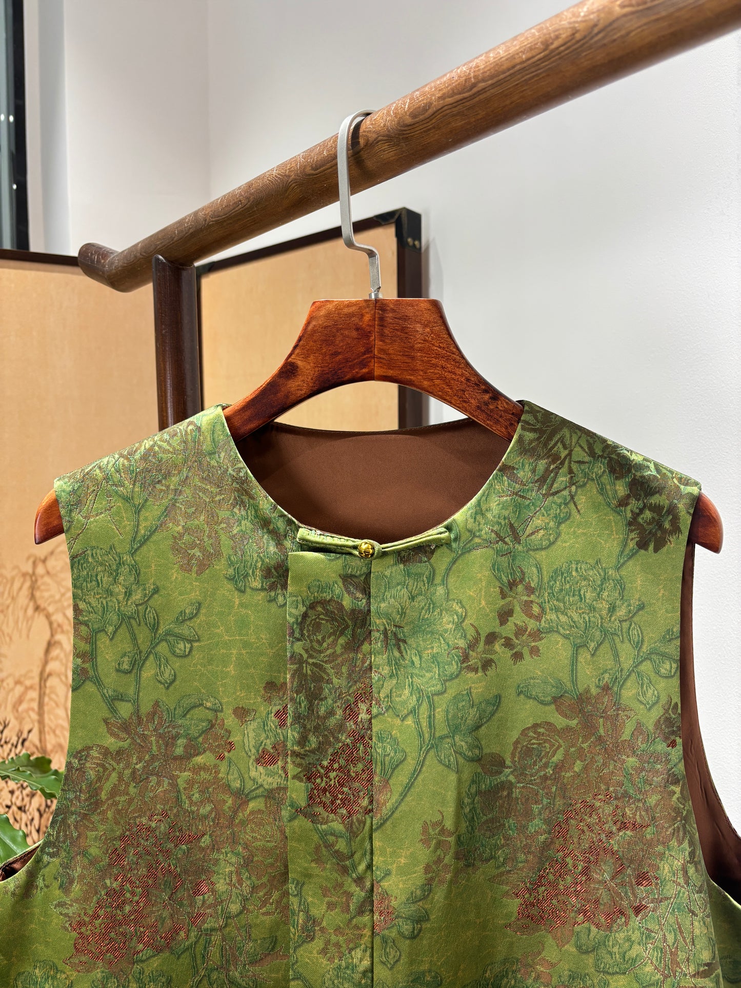 Green Rayon Jacquard Vest | Luxe Orienta Modern Chinese Luxury Vest