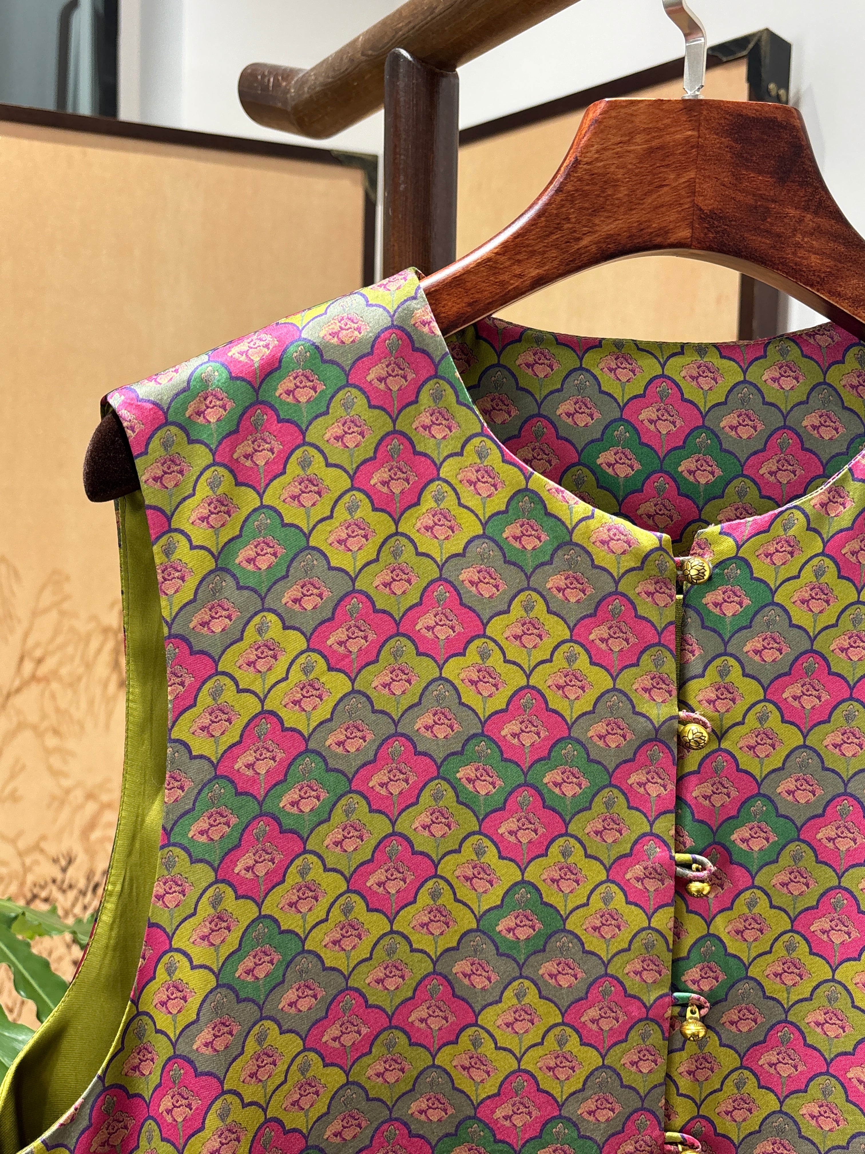 Purple Patchwork Velvet Vest | Luxe Orienta Modern Chinese Vest - Luxe Orienta CO., LIMITED