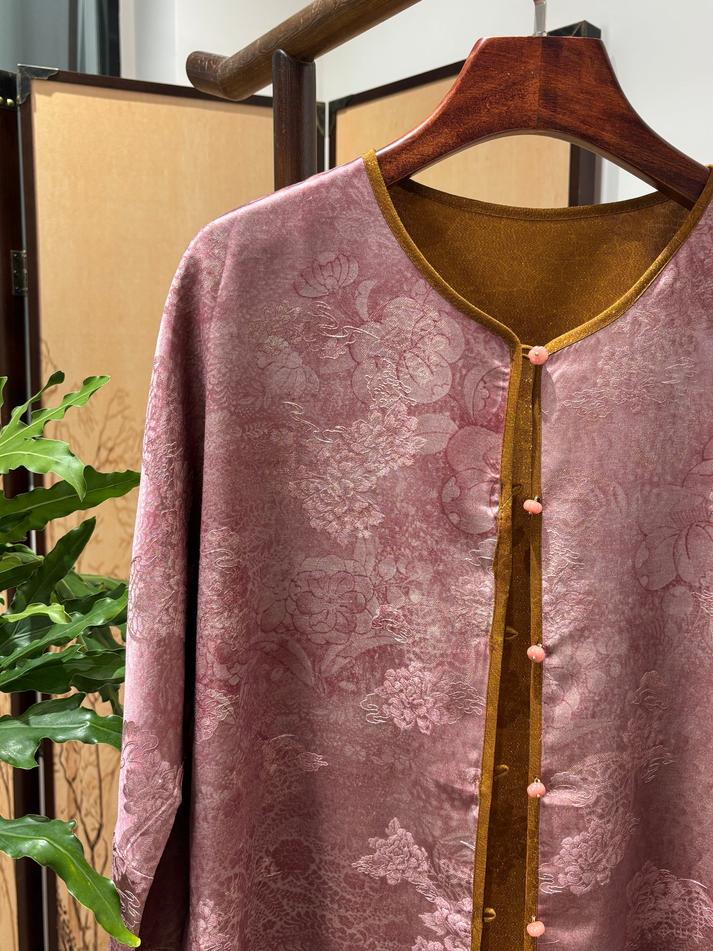 Pink Rayon Xiangyunsha Cardigan | Luxe Orienta Modern Chinese Luxury Knitwear