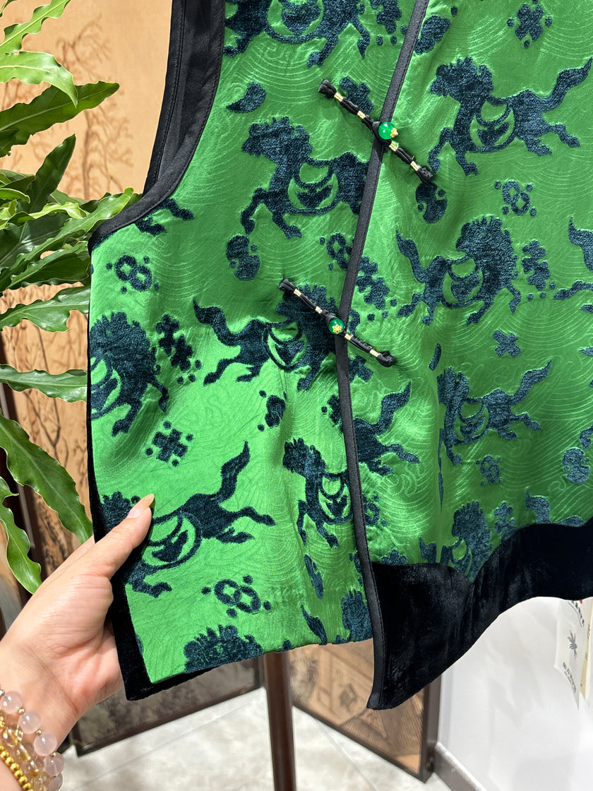 Green Velvet Vest | Luxe Orienta Modern Chinese Luxury Vest - Luxe Orienta CO., LIMITED