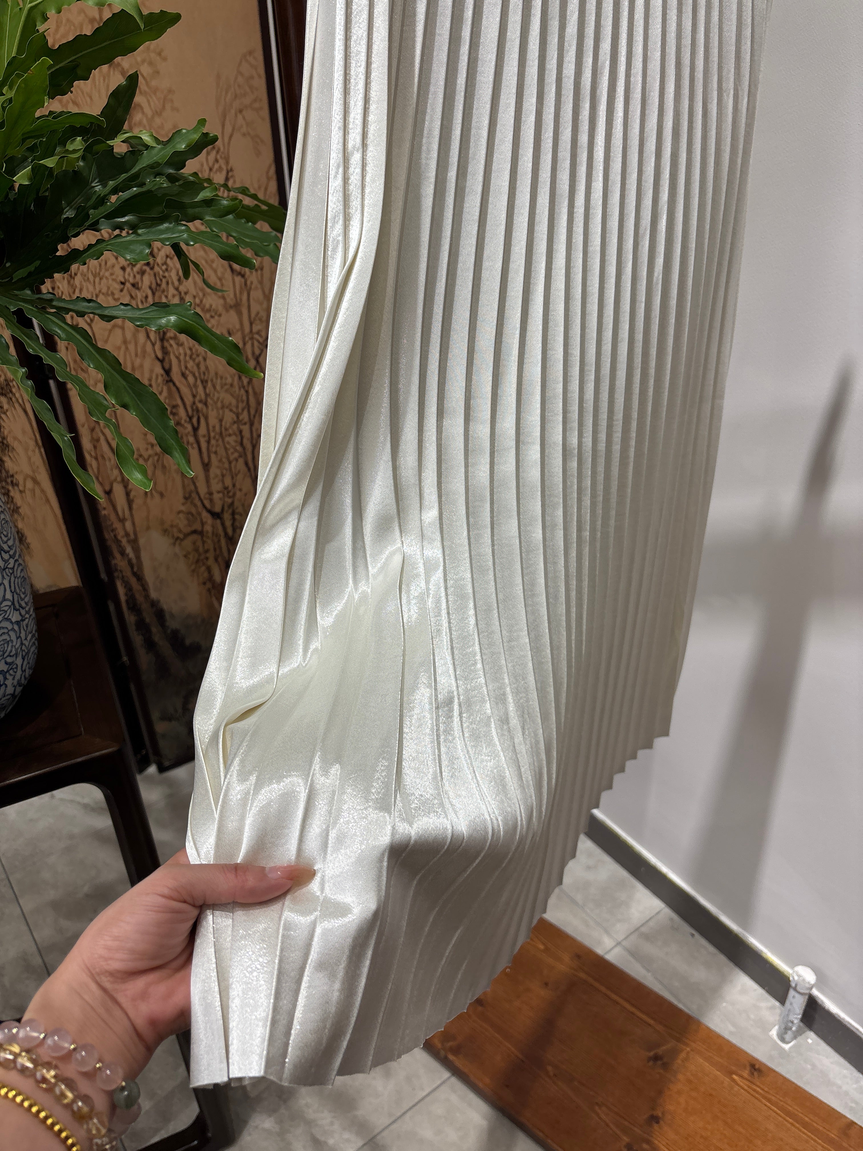 White Pleated Rayon Midi Skirt | Luxe Orienta Modern Chinese Elegant Skirt - Luxe Orienta CO., LIMITED