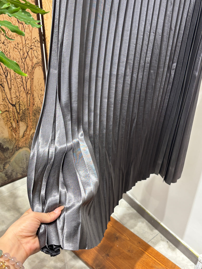 Black Rayon Pleated Skirt | Luxe Orienta Modern Chinese Elegance - Luxe Orienta CO., LIMITED