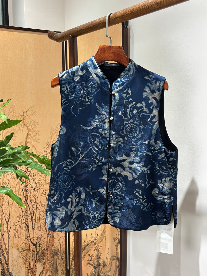 Blue & White Porcelain Reversible Vest | Luxe Orienta Modern Chinese Vest - Luxe Orienta CO., LIMITED