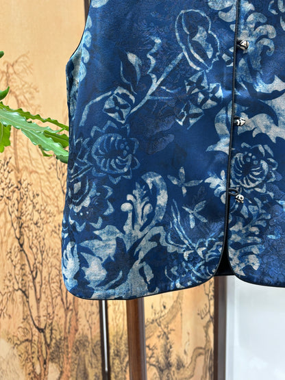 Blue & White Porcelain Reversible Vest | Luxe Orienta Modern Chinese Vest