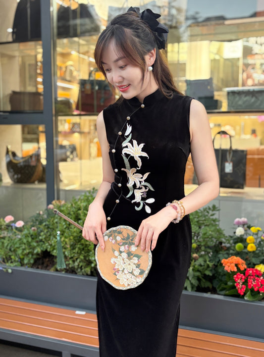 Black Silk Velvet Embroidered Qipao | Luxe Orienta Modern Chinese Luxury Dress