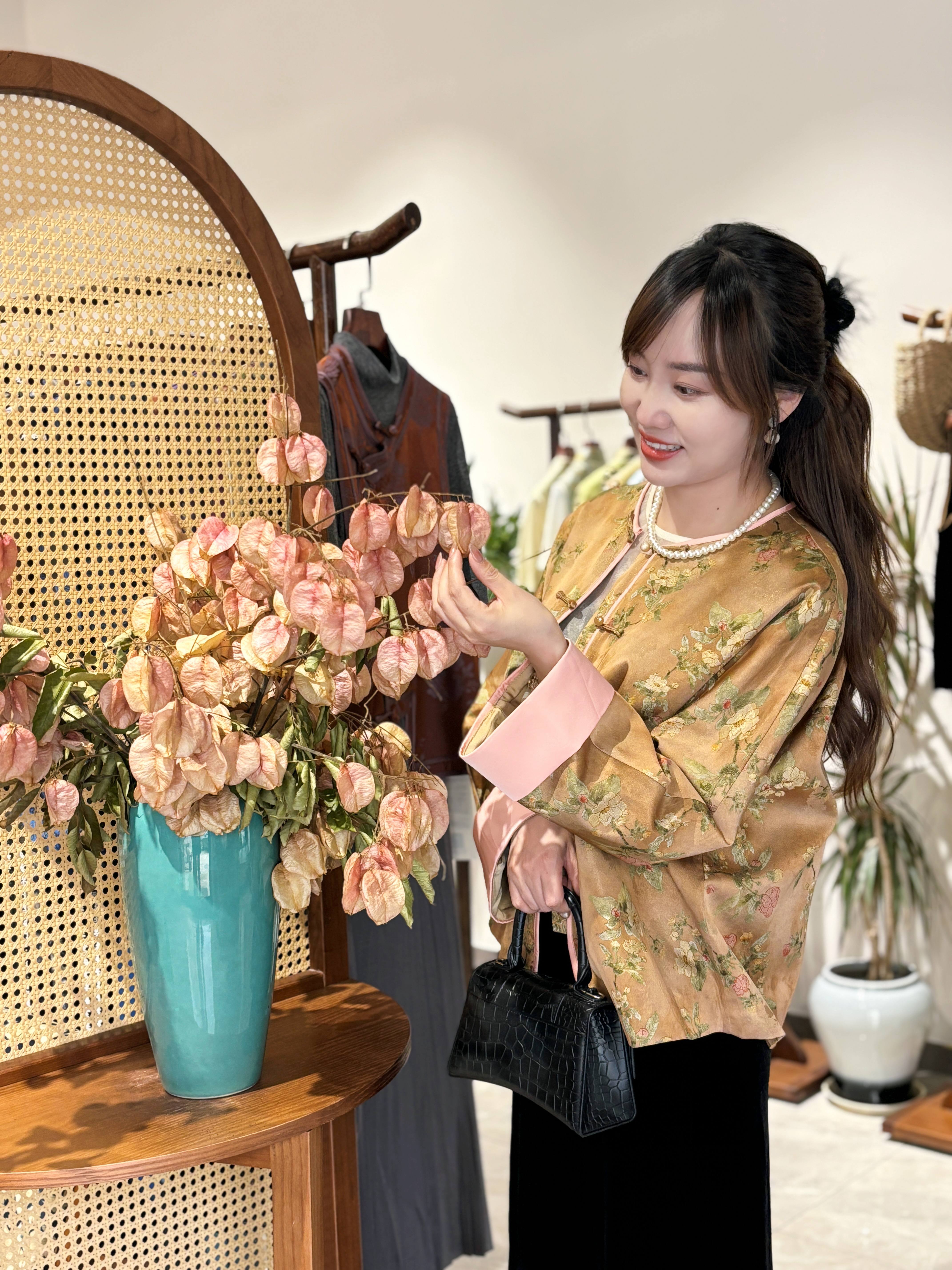 Yellow Viscose Printed Jacket – Radiant Modern Elegance by LUXE ORIENTA - Luxe Orienta CO., LIMITED