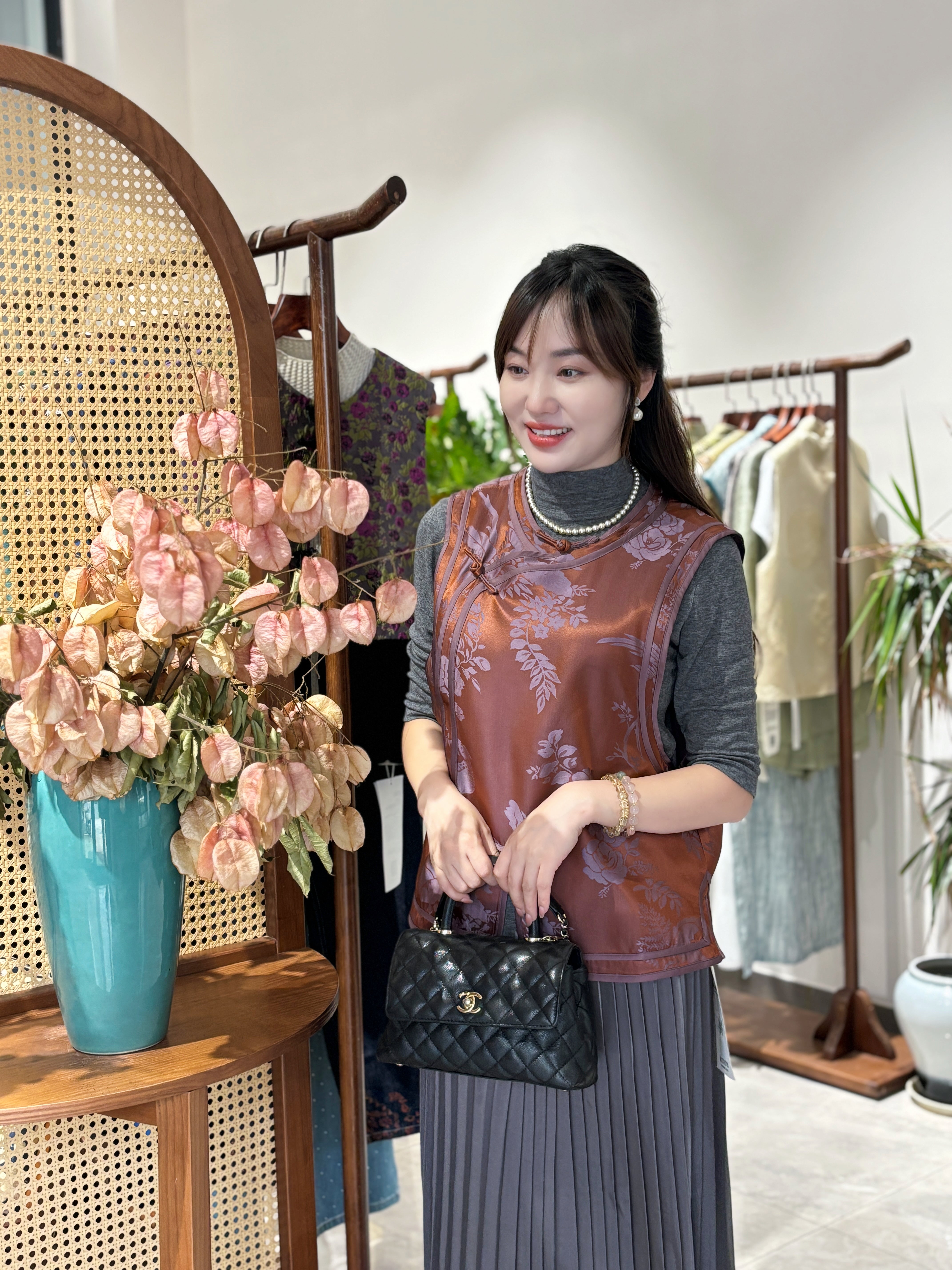 Purple Viscose Jacquard Vest – Modern Heritage Elegance by LUXE ORIENTA - Luxe Orienta CO., LIMITED