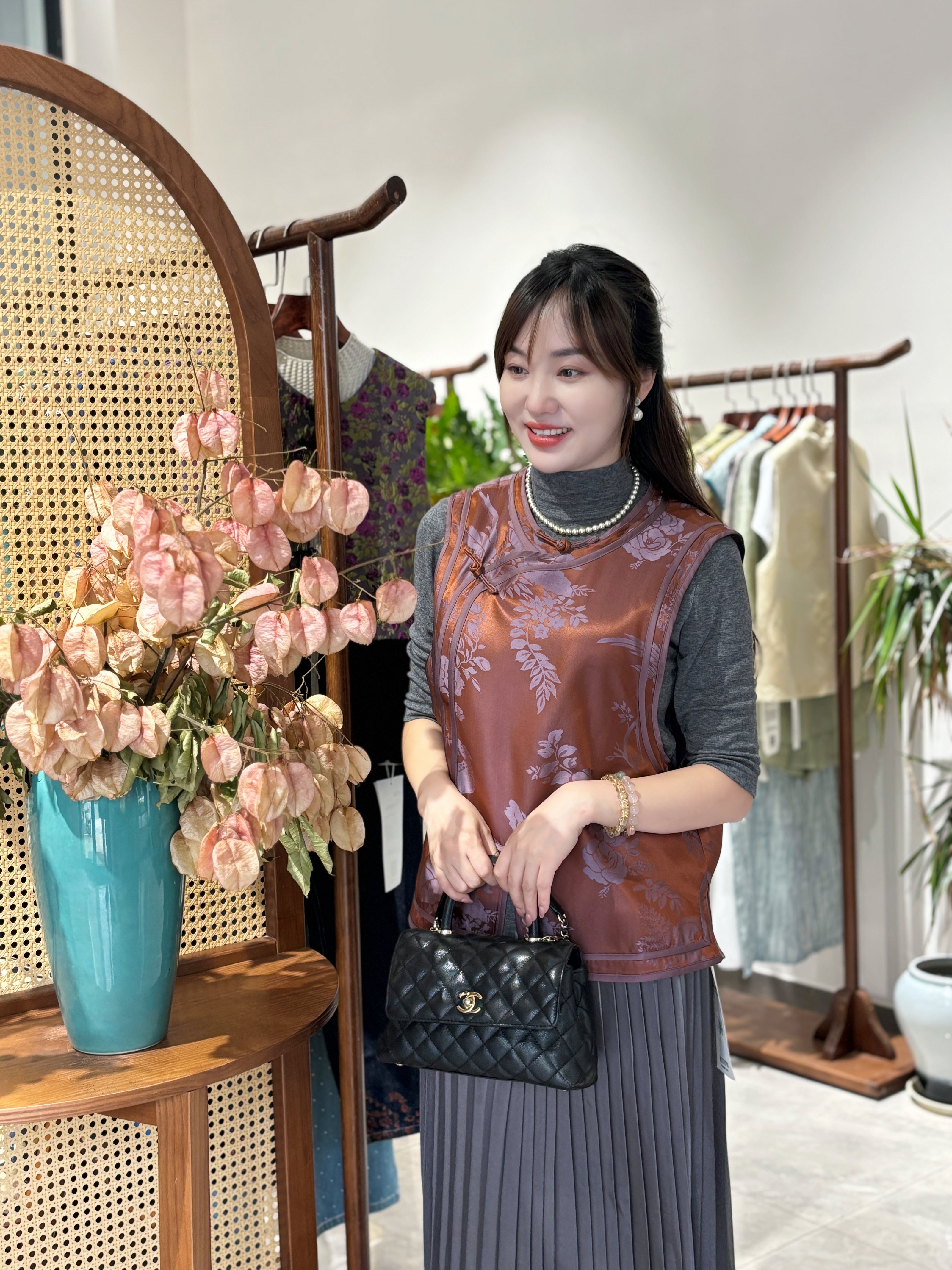 Purple Viscose Jacquard Vest – Modern Heritage Elegance by LUXE ORIENTA - Luxe Orienta CO., LIMITED