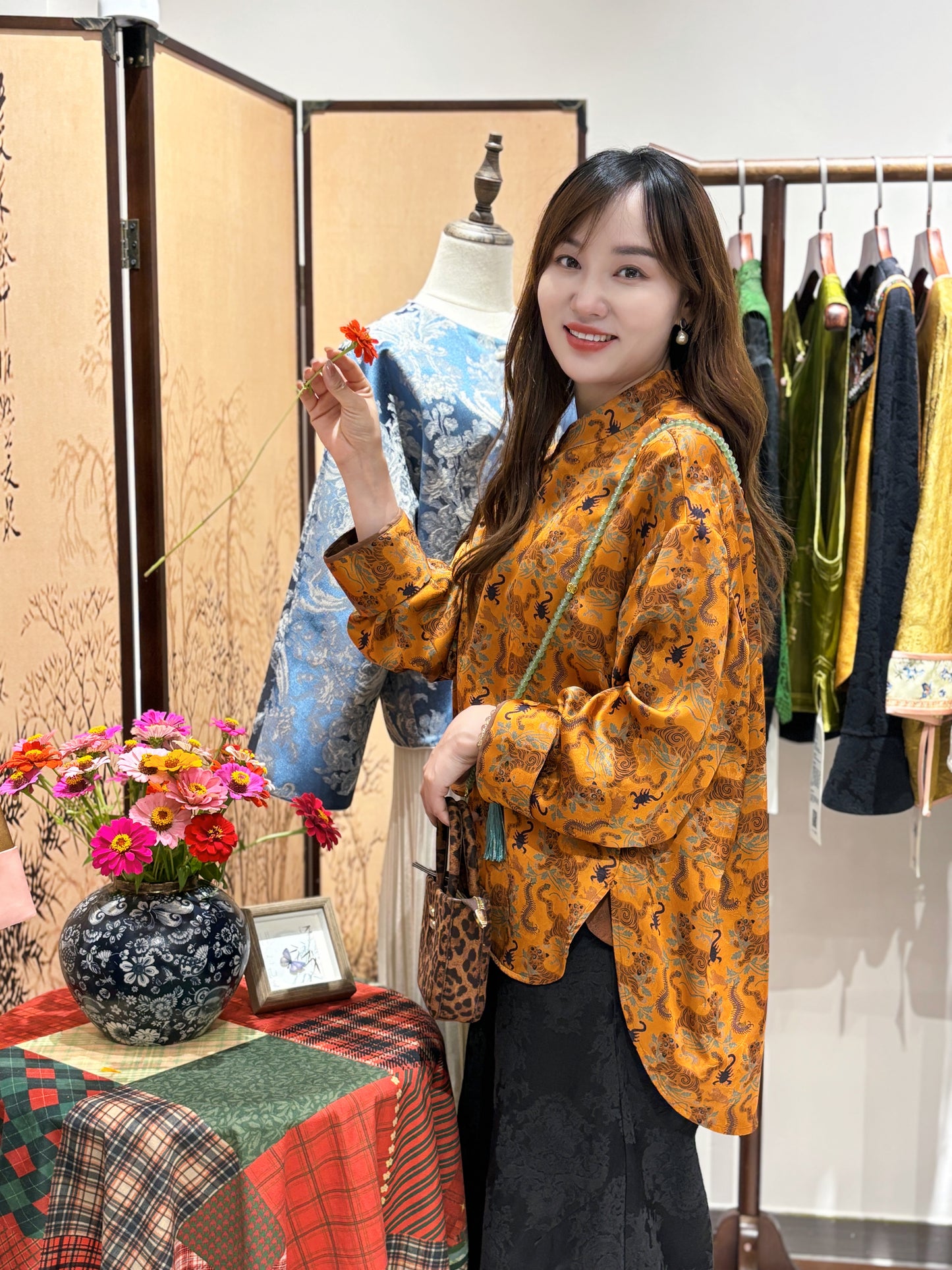 Brown Tiger & Five Poisons Xiangyunsha Blouse | Bold Chinese Heritage - Luxe Orienta CO., LIMITED