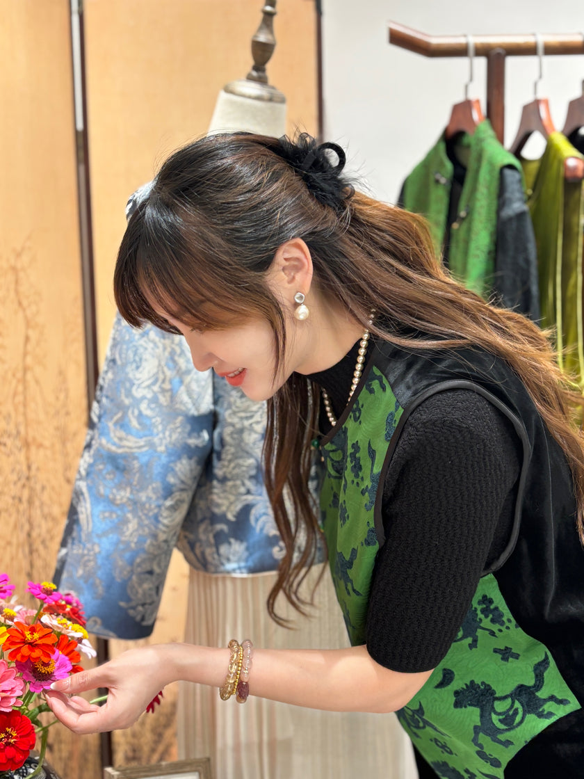 Green Velvet Vest | Luxe Orienta Modern Chinese Luxury Vest - Luxe Orienta CO., LIMITED