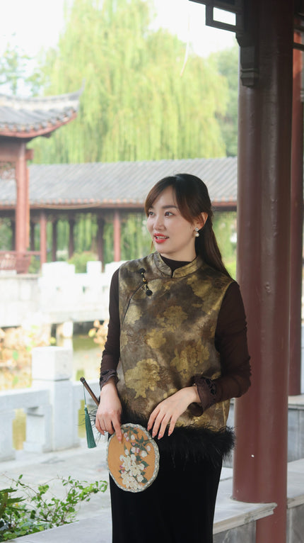 Vintage Tone Printed Vest with Ostrich Feather Trim – Elegant Oriental Statement by LUXE ORIENTA - Luxe Orienta CO., LIMITED