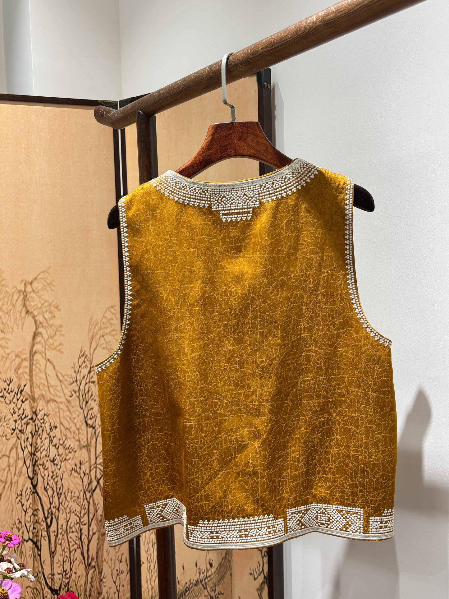 Yellow Viscose Xiangyunsha Vest – Timeless Oriental Radiance by LUXE ORIENTA - Luxe Orienta CO., LIMITED