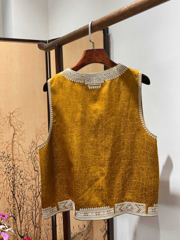 Yellow Viscose Xiangyunsha Vest – Timeless Oriental Radiance by LUXE ORIENTA - Luxe Orienta CO., LIMITED