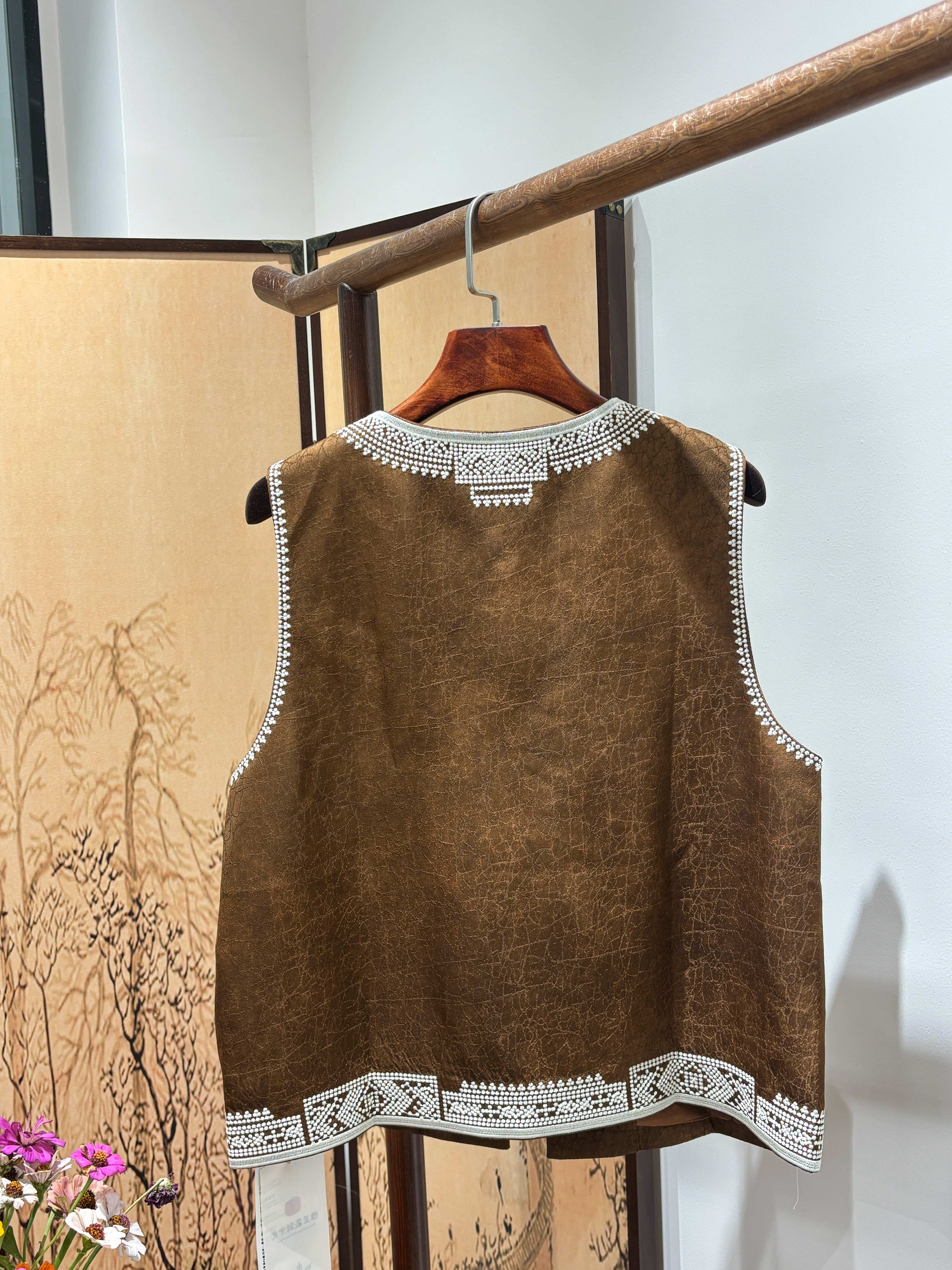 Brown Viscose Xiangyunsha Vest – Refined Oriental Simplicity by LUXE ORIENTA - Luxe Orienta CO., LIMITED