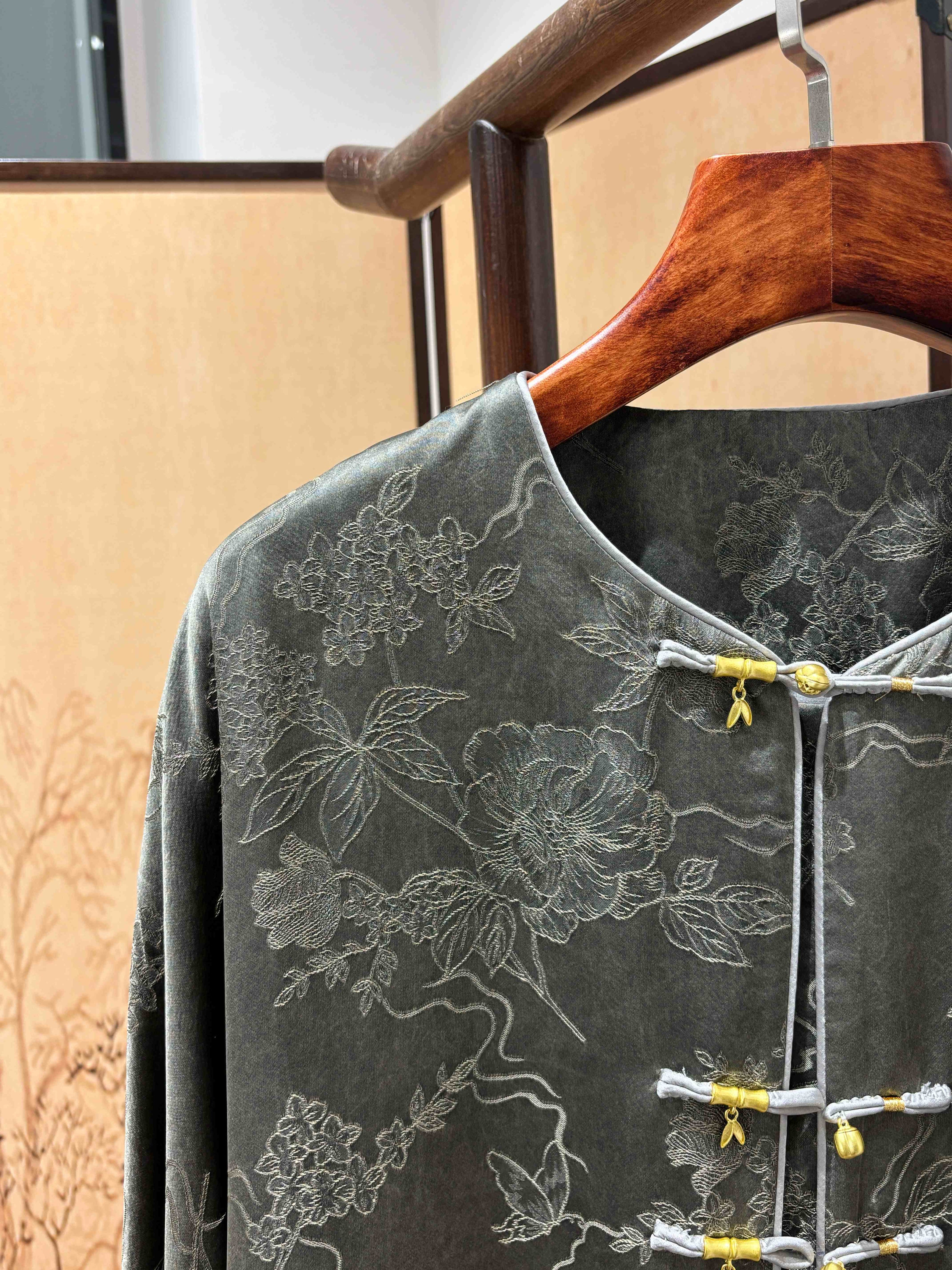 Advanced Grey Viscose Jacquard Jacket – Subtle Modern Sophistication by LUXE ORIENTA - Luxe Orienta CO., LIMITED