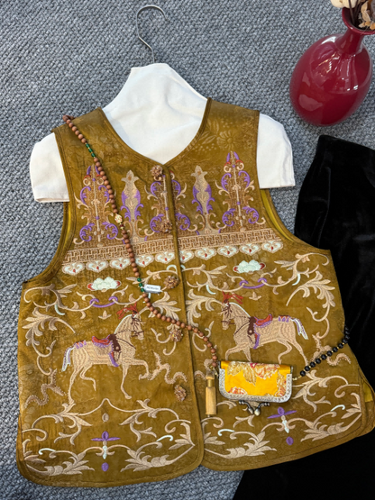 Gold Embroidered Vest | Luxe Orienta Modern Chinese Luxury Vest - Luxe Orienta CO., LIMITED