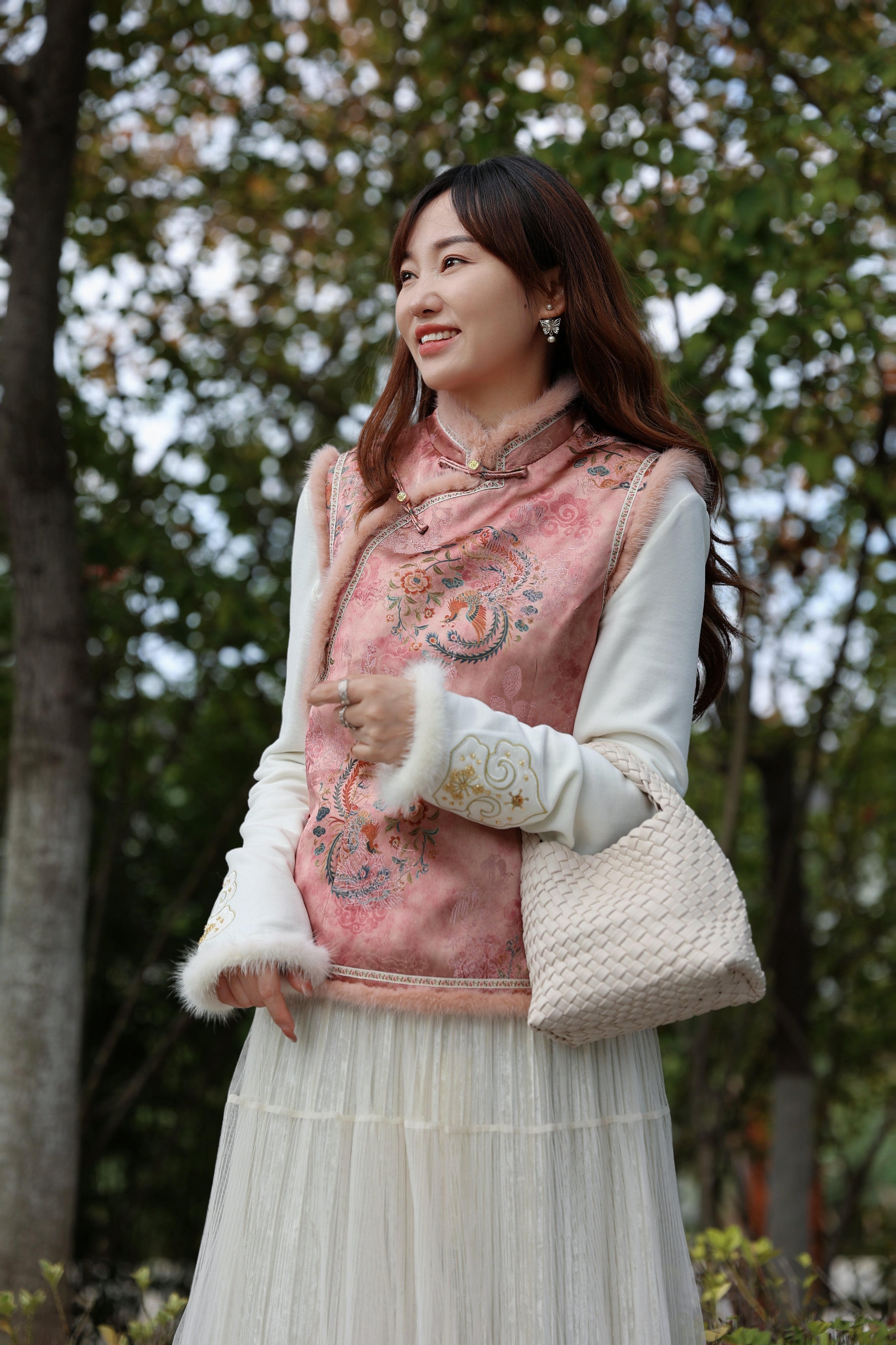 Blush Xiangyunsha Silk Mink Vest - Luxe Orienta CO., LIMITED