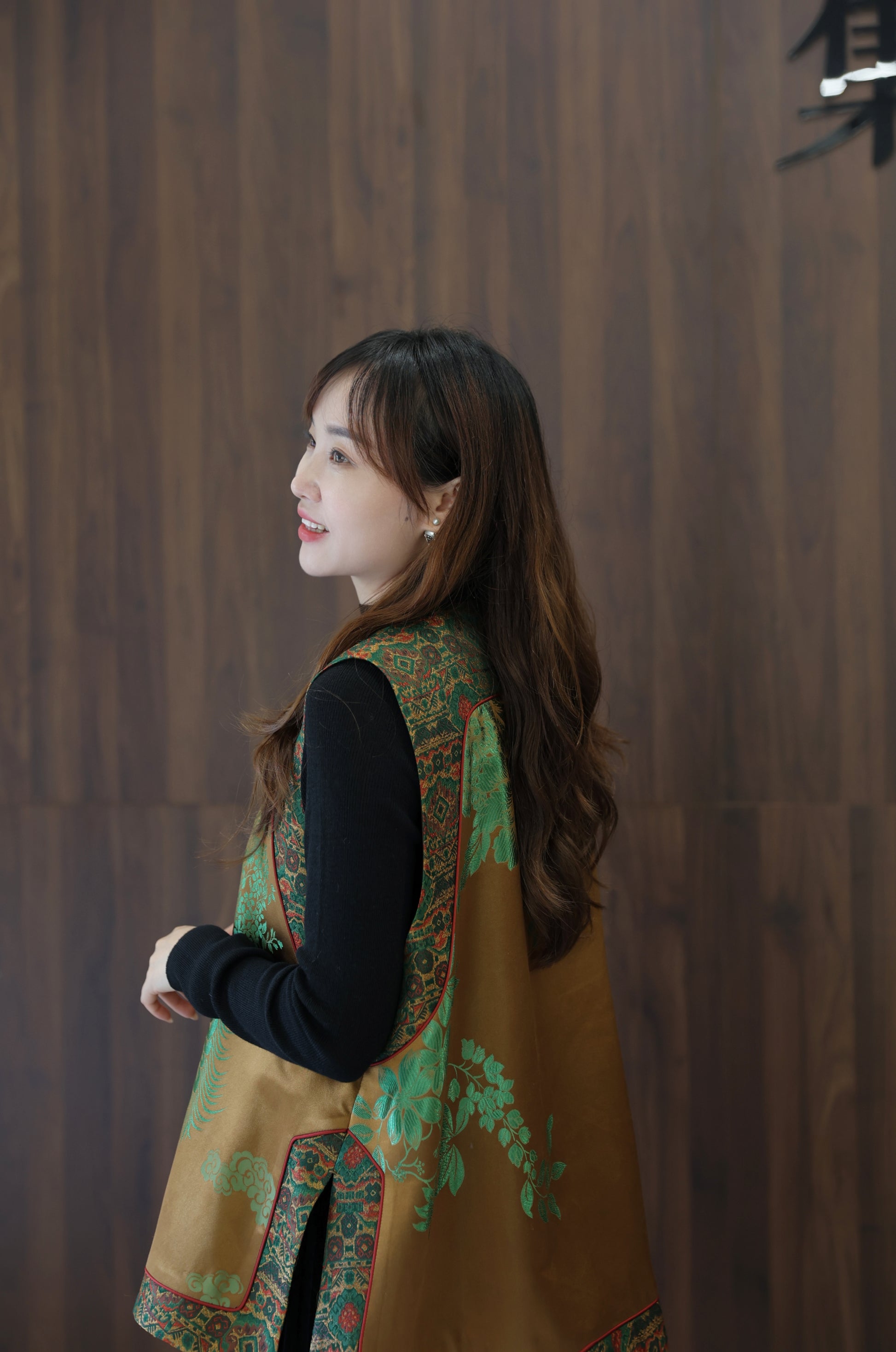 Heirloom Song Brocade Vest - Luxe Orienta CO., LIMITED