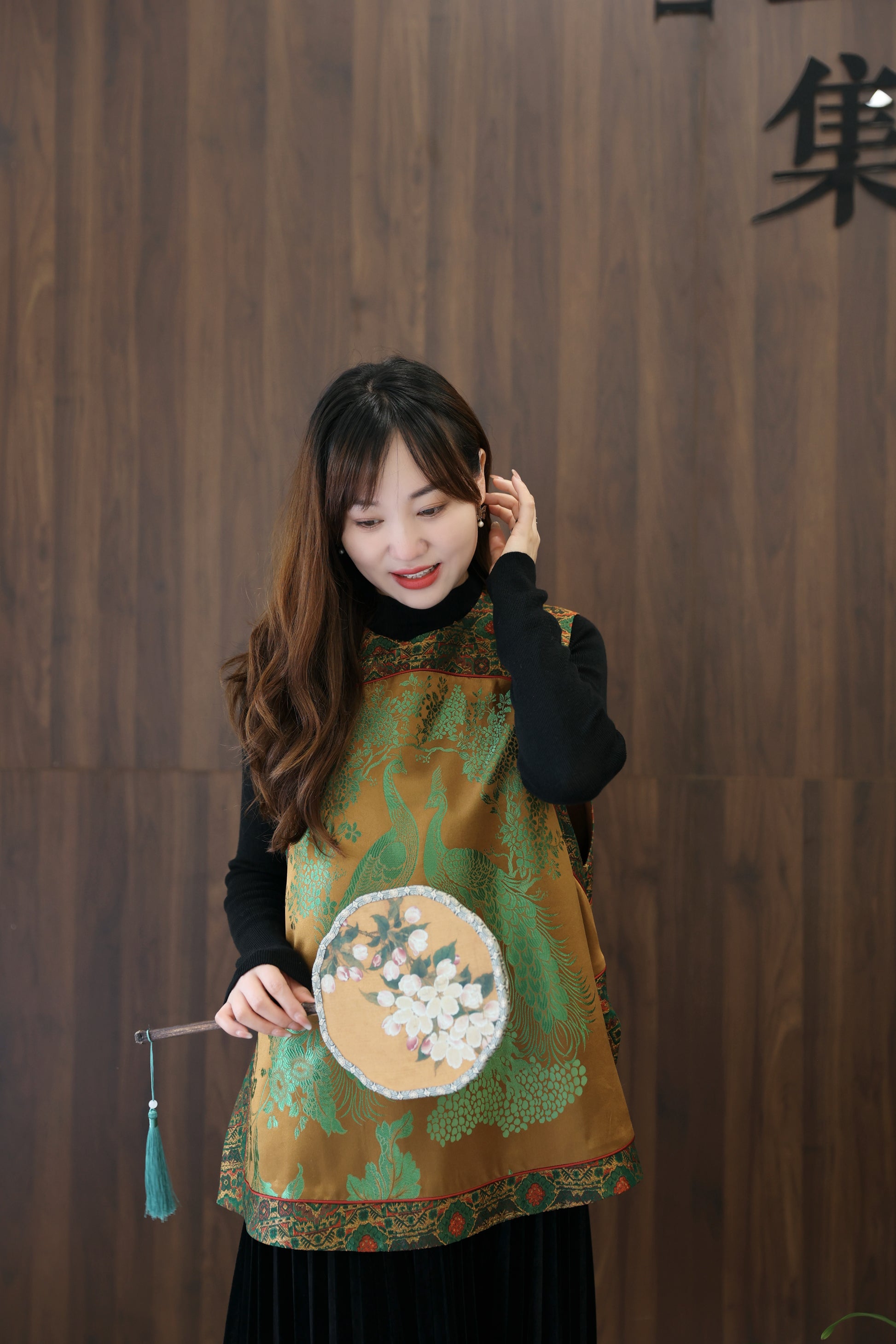 Heirloom Song Brocade Vest - Luxe Orienta CO., LIMITED