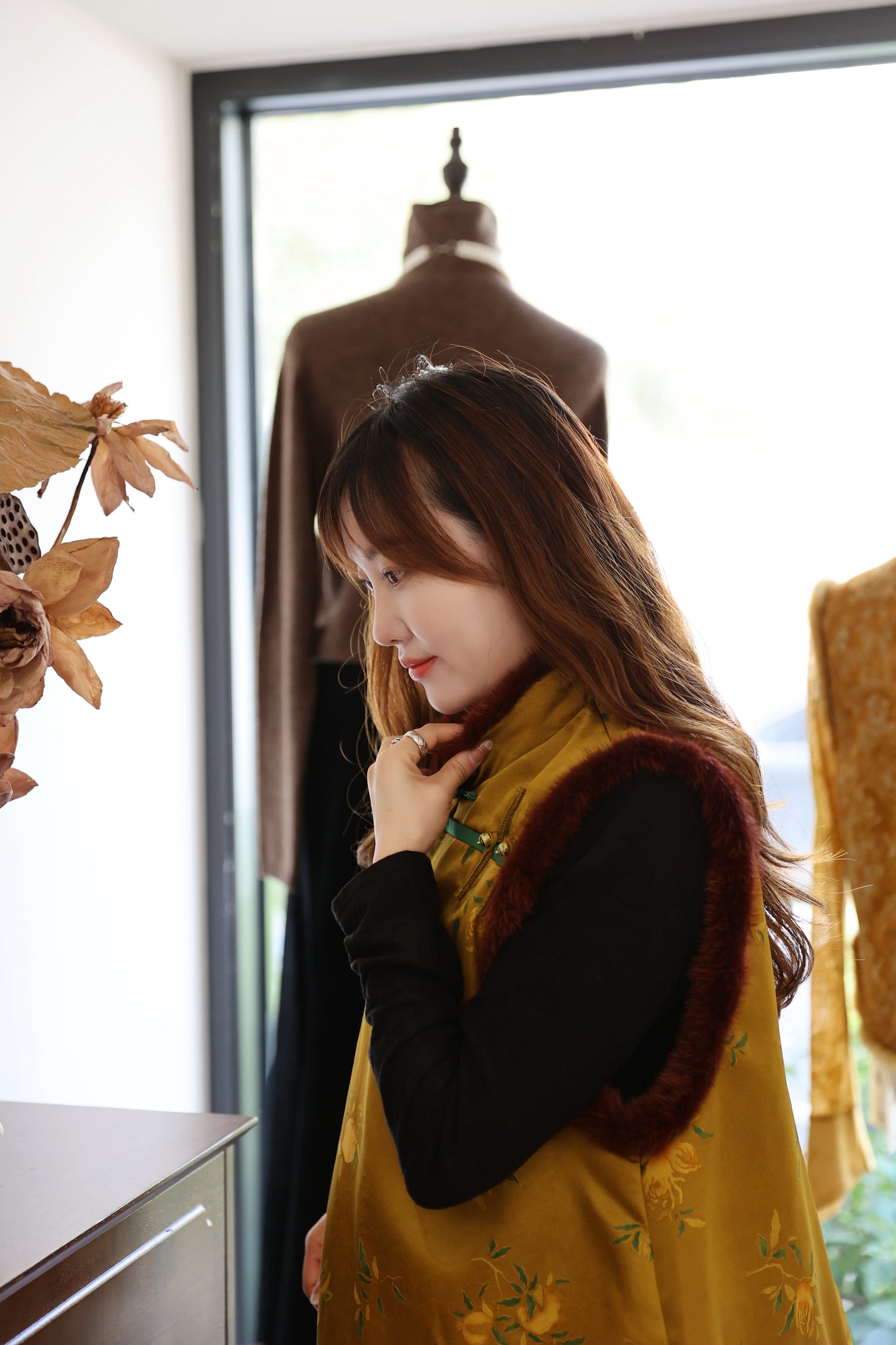 Golden Mulberry Silk Mink Vest with Pomegranate Motif - Luxe Orienta CO., LIMITED